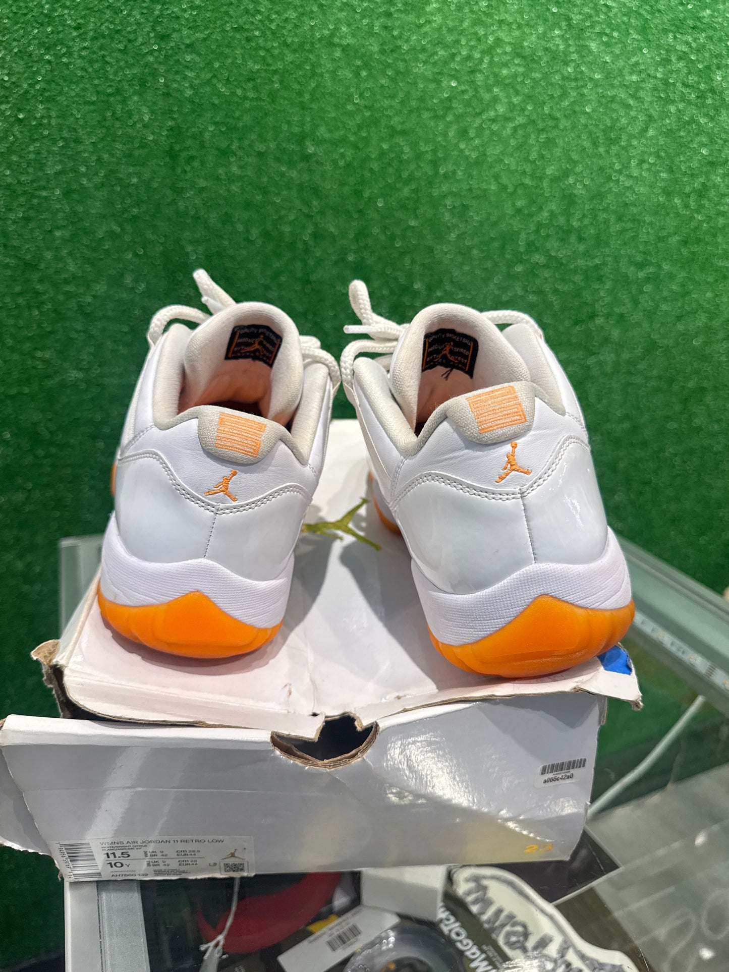 Air Jordan 11 Low Citrus (USED)