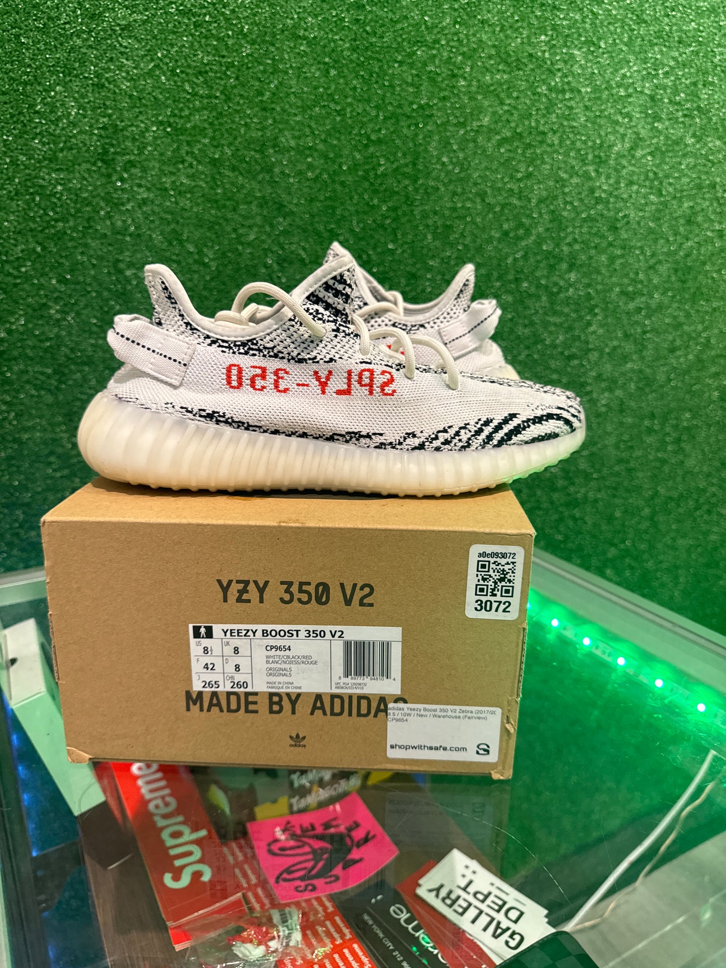 Yeezy Boost 350 Zebra (USED)