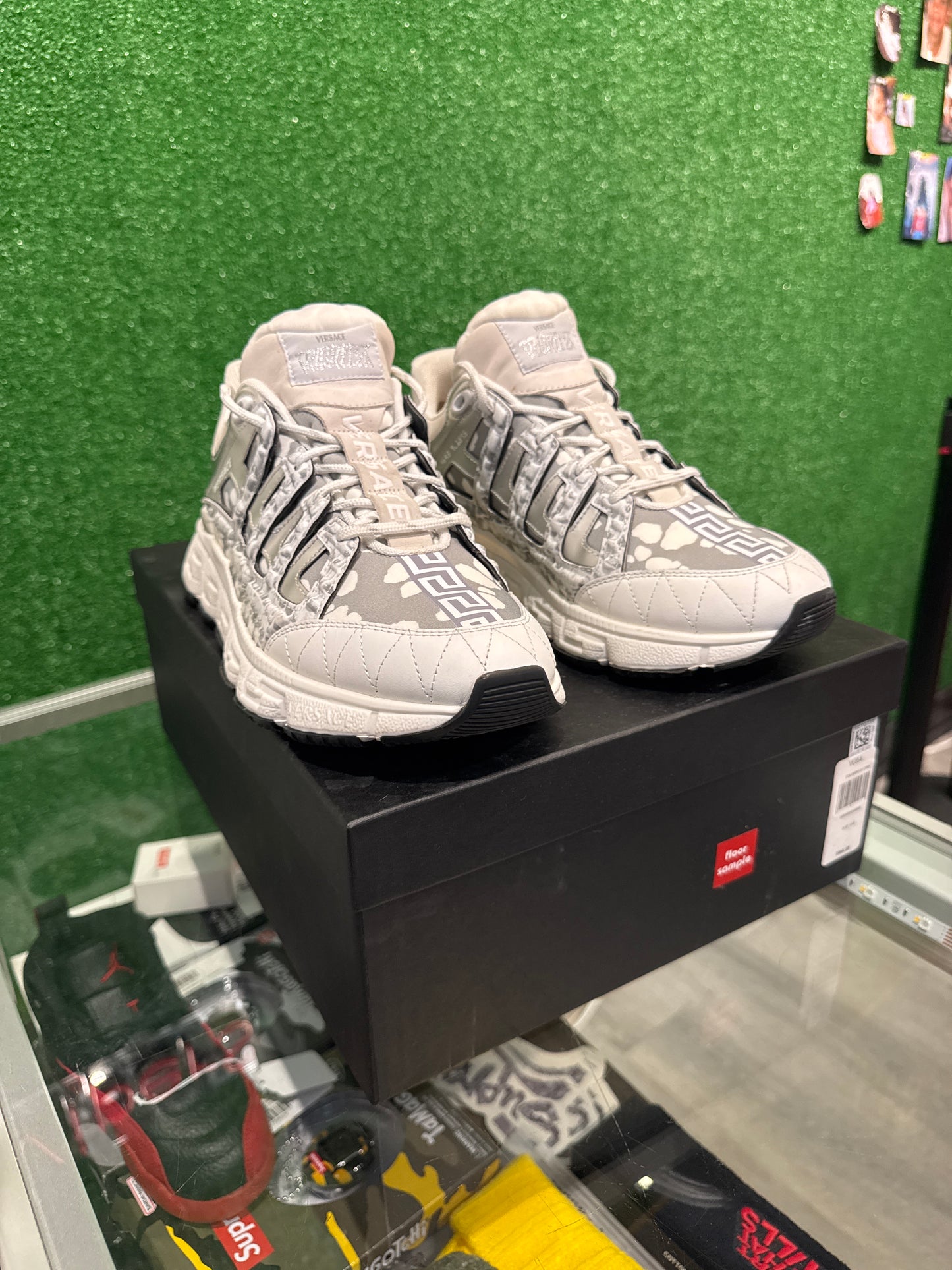 Versace Trigreca white (USED)
