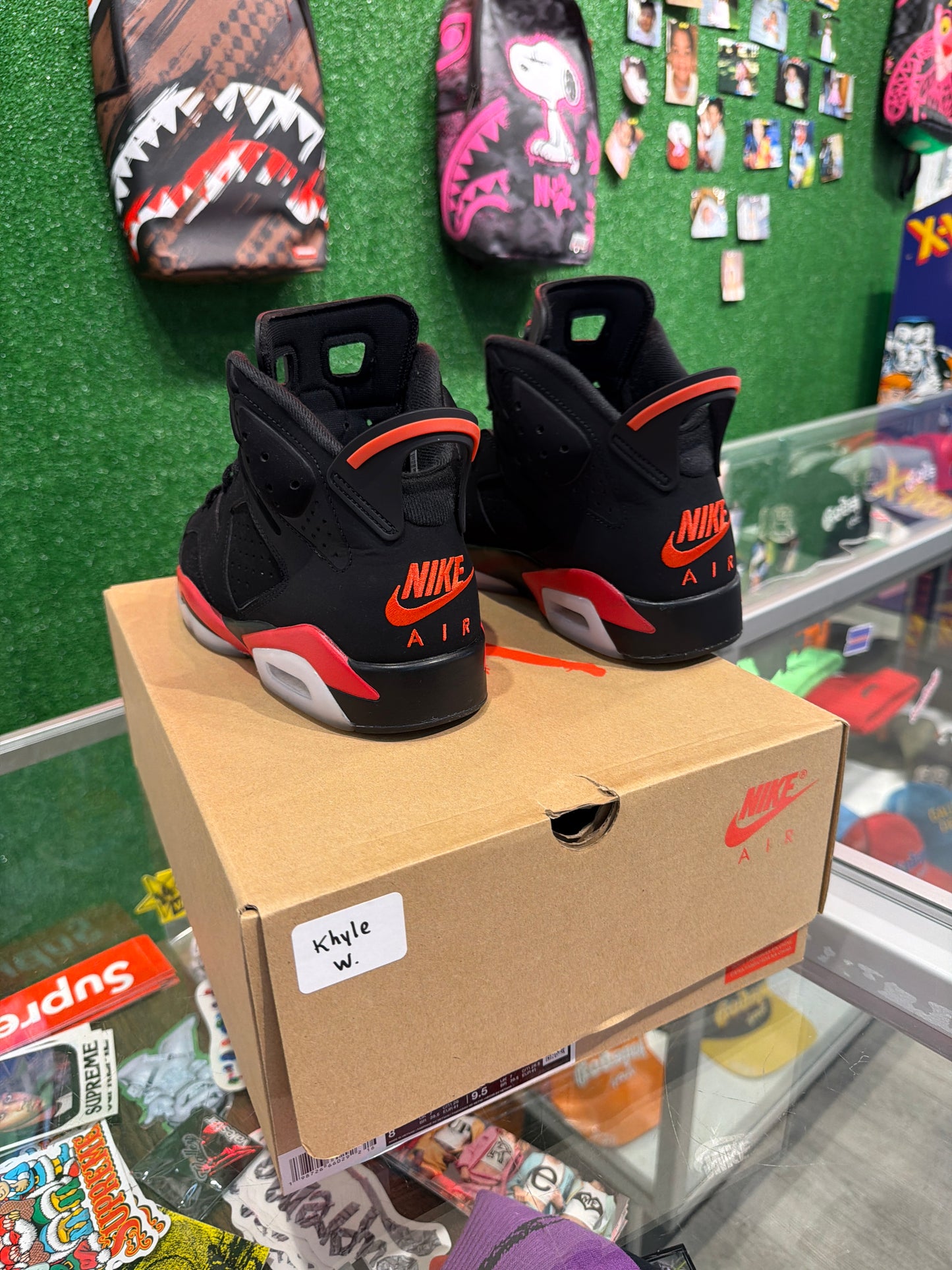 Air Jordan 6 Black Infrared Salesman (2026) (USED)