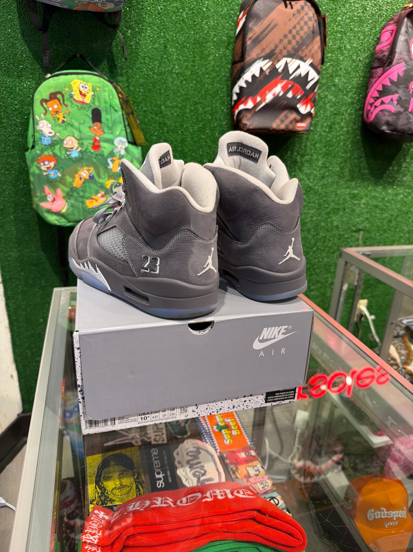 Air Jordan 5 wolf grey (USED)