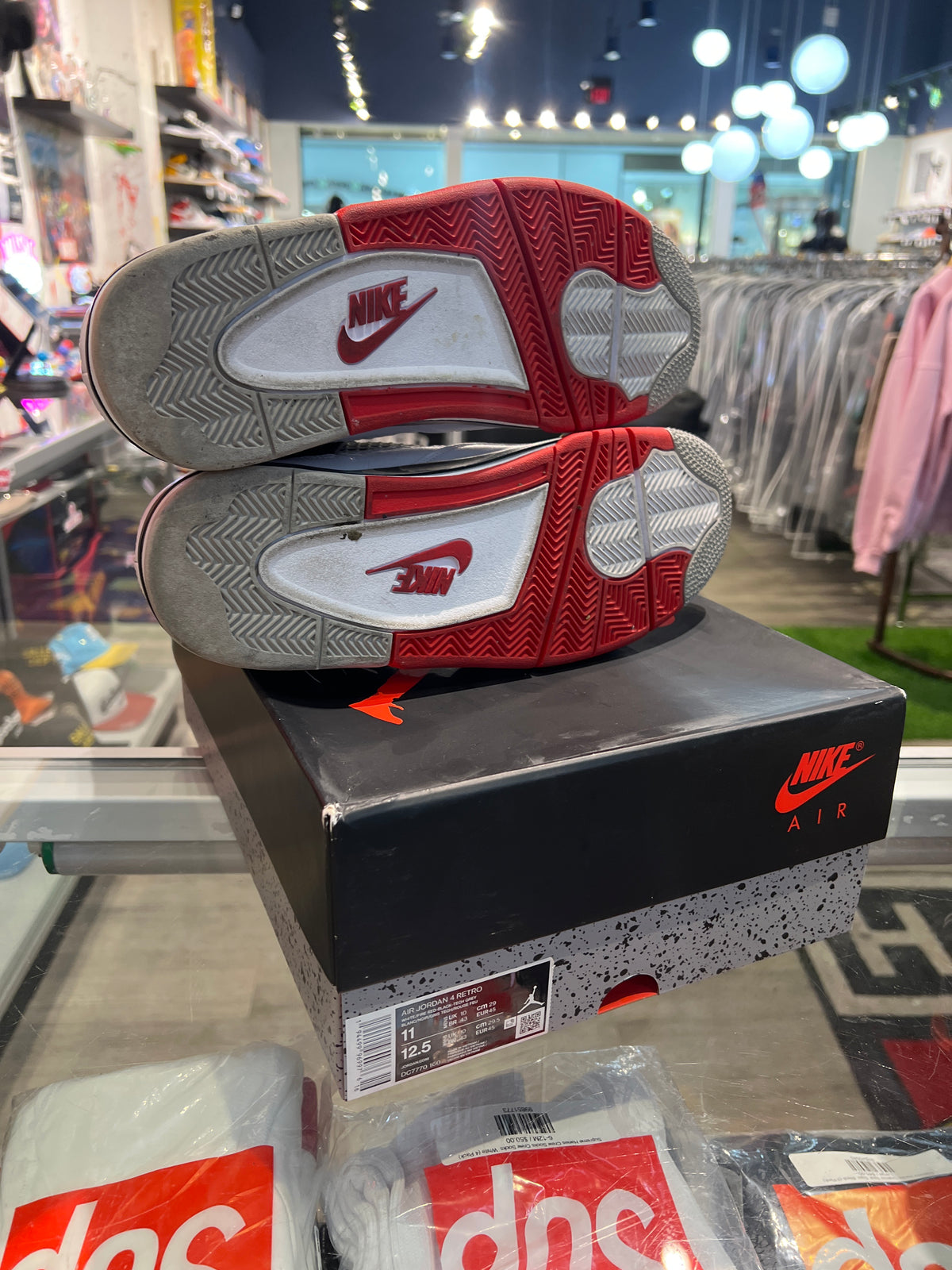 Air Jordan 4 Fire Red (USED)