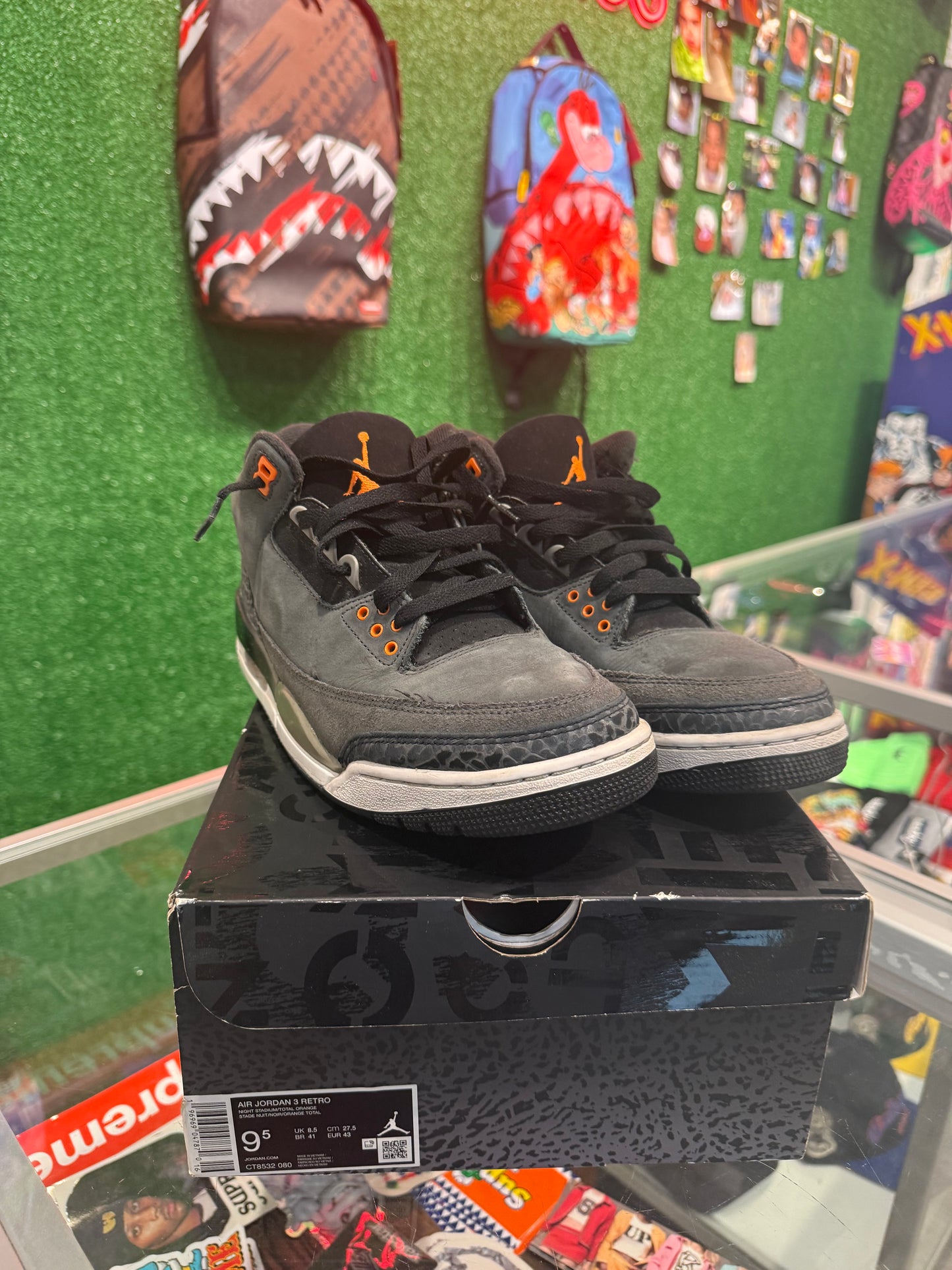 Air Jordan 3 Fear (USED.)
