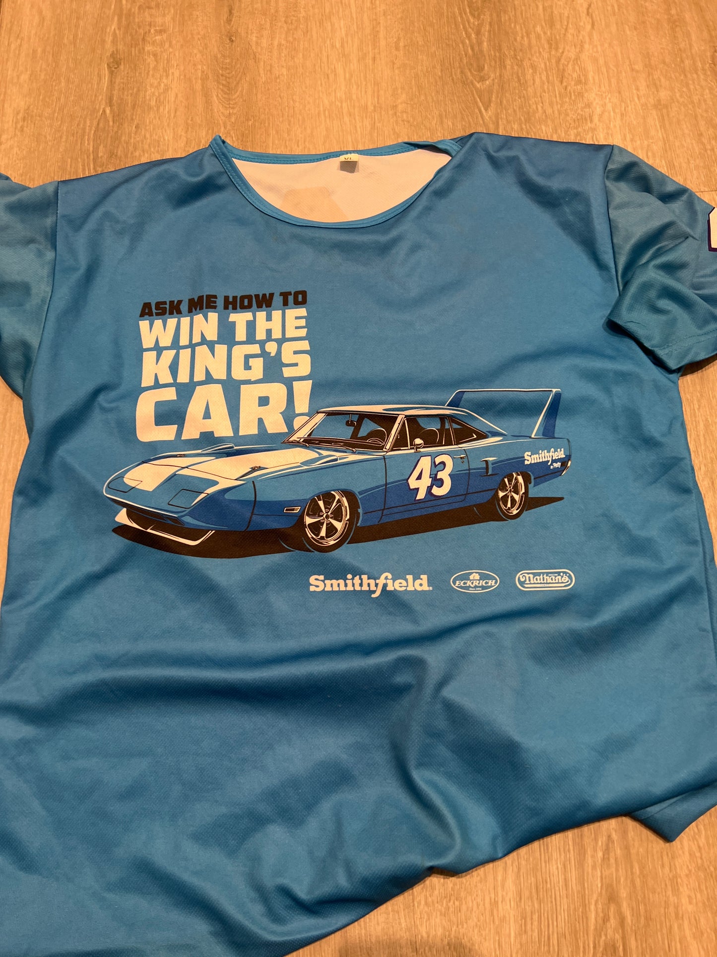 Ask me how to win the kings car tee