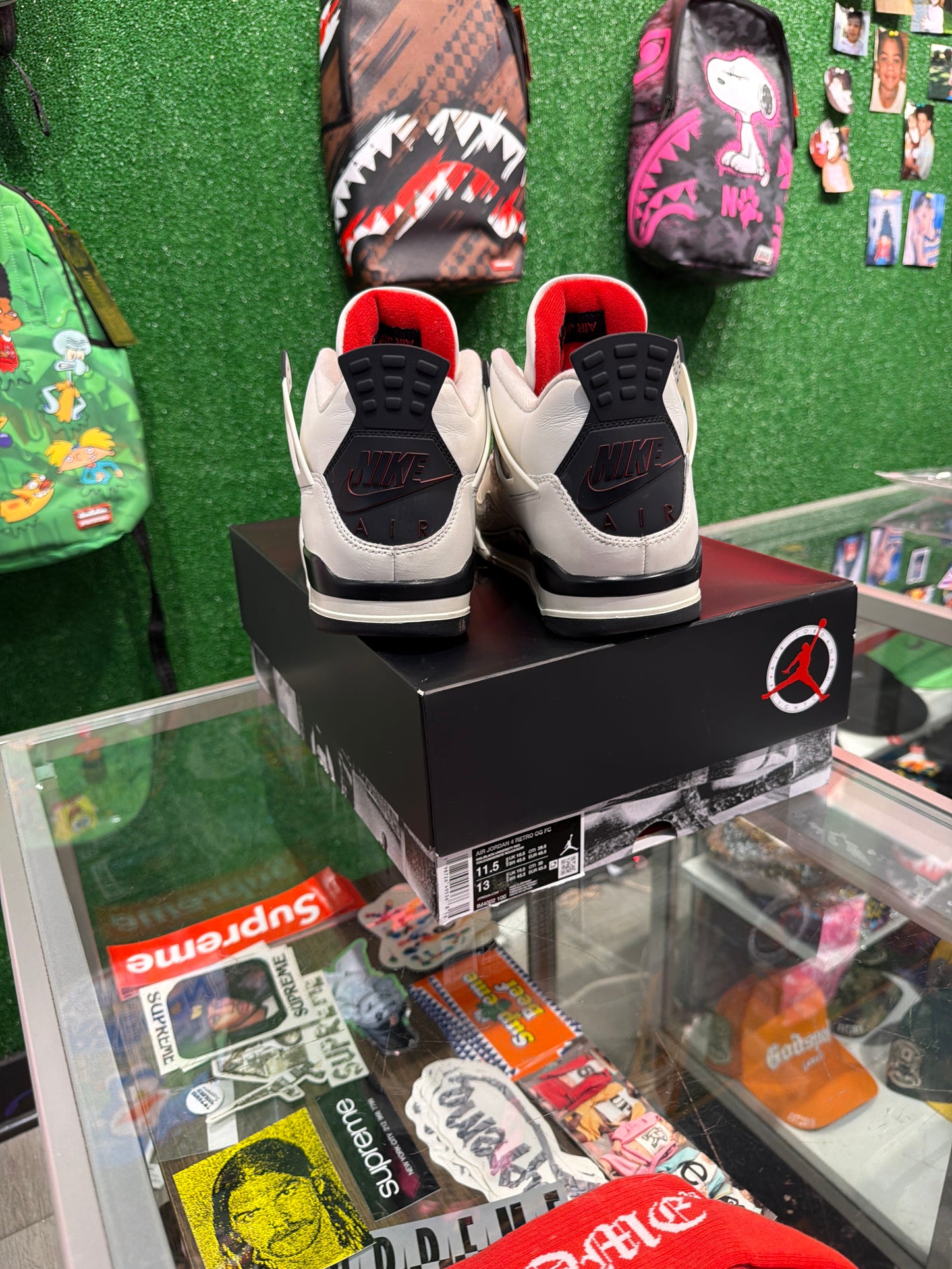Air Jordan 4 flight club (USED)