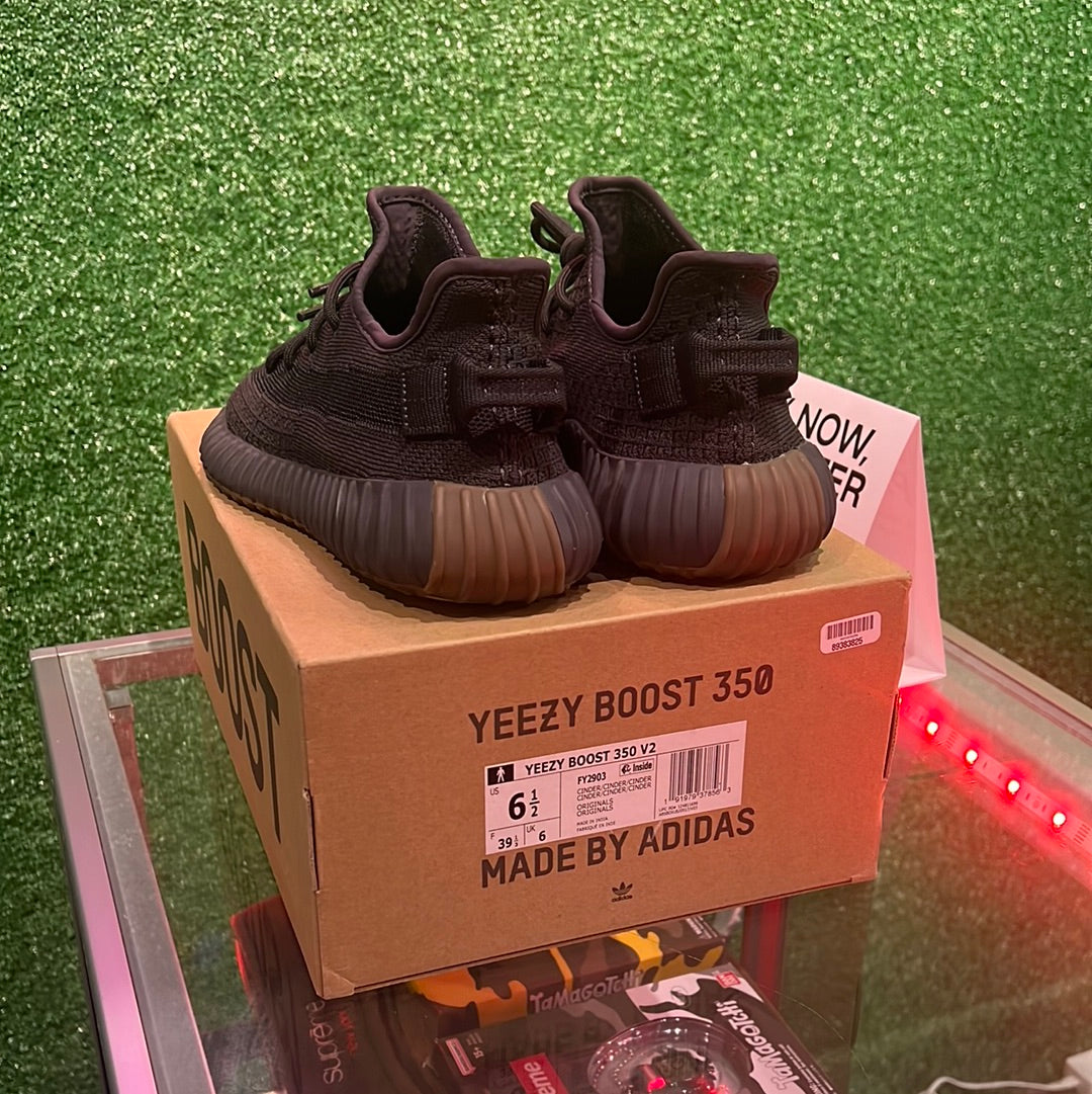 Yeezy Boost 350 Cinder (USED)