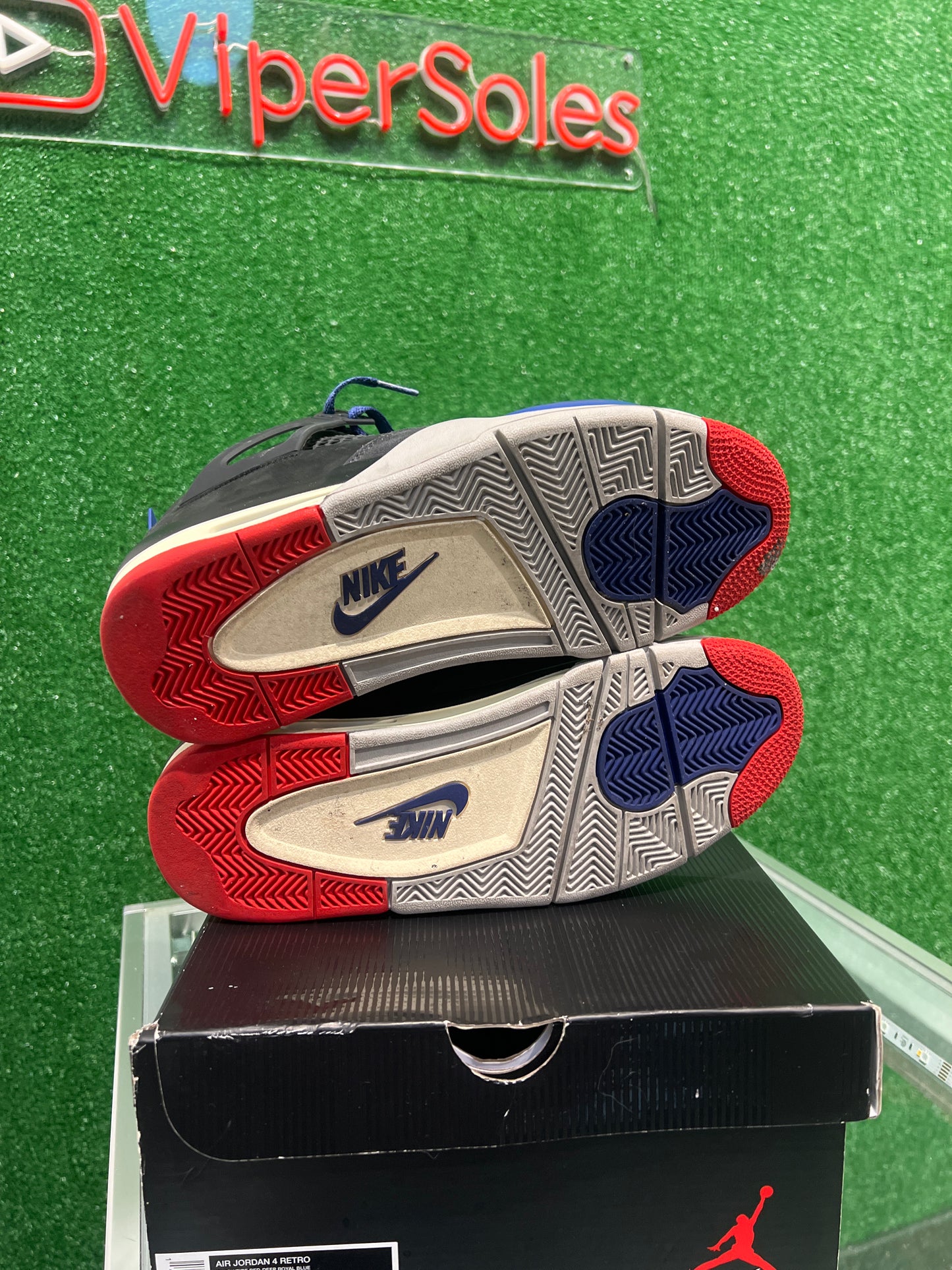 Air Jordan 4 Rare Air (USED)