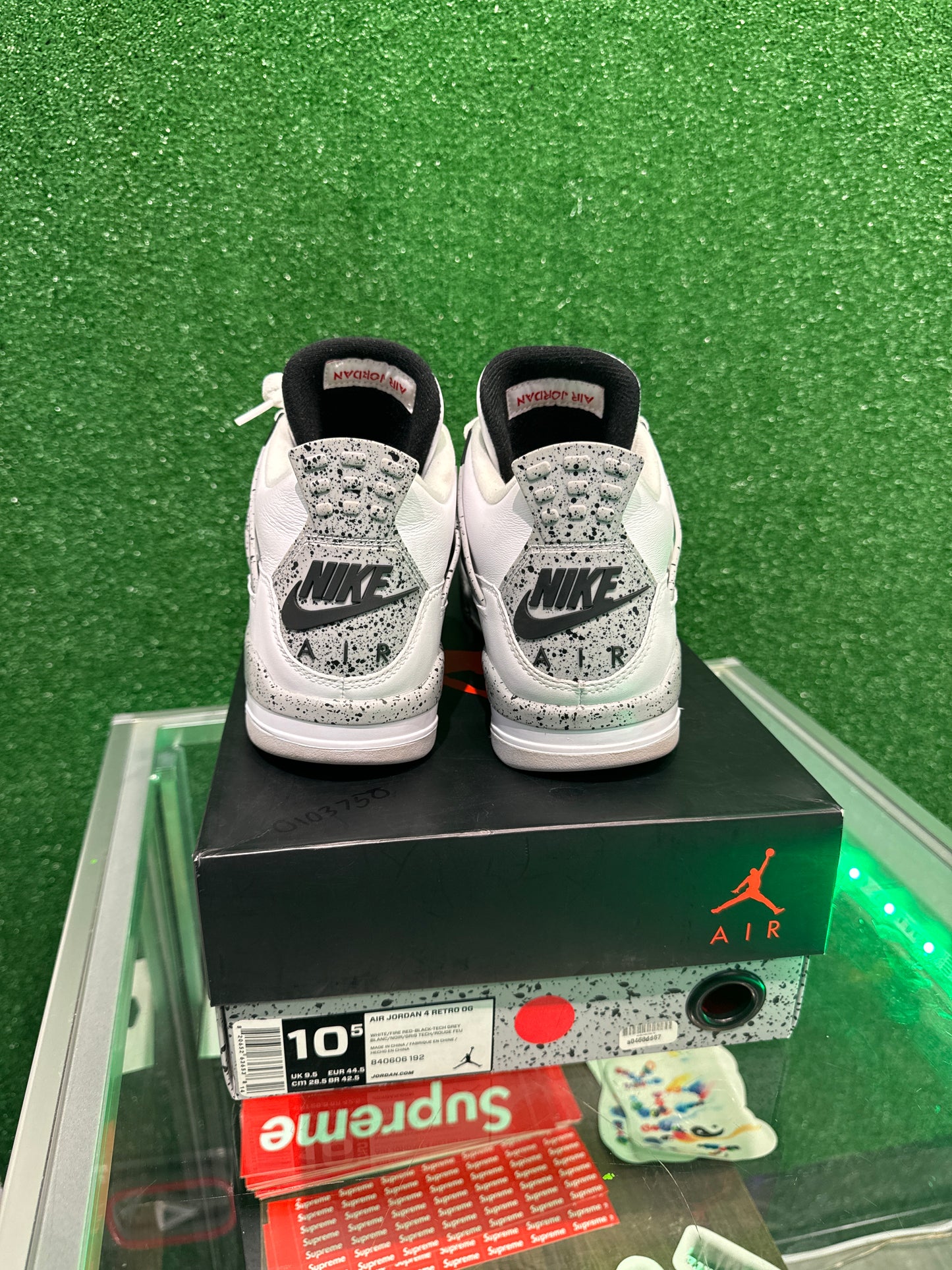 Air Jordan 4 white cement (USED)