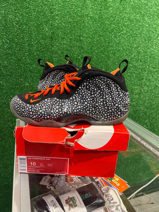 Nike air foamposite one safari (USED)