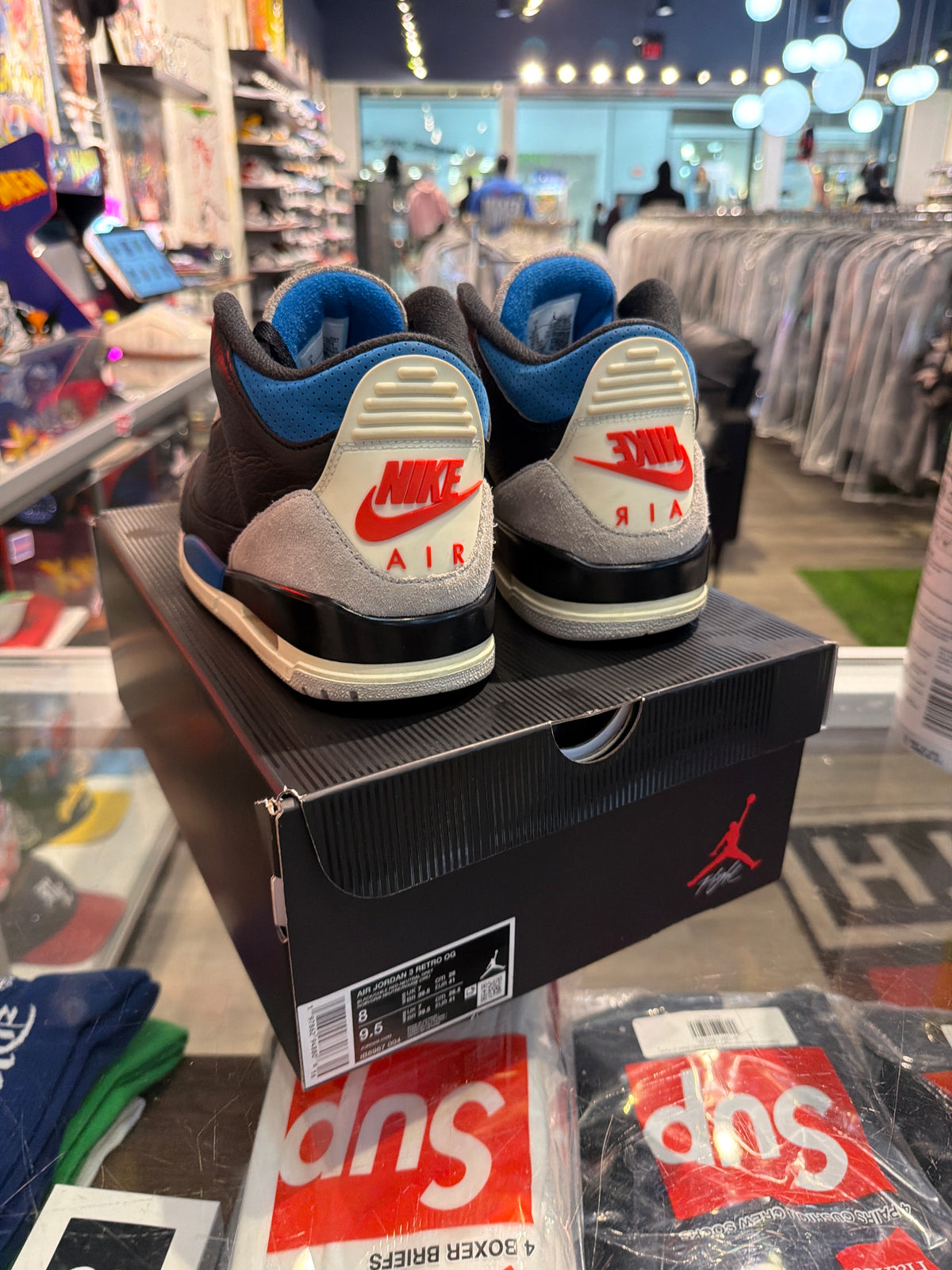 Air Jordan 3 Rare Air (USED) …