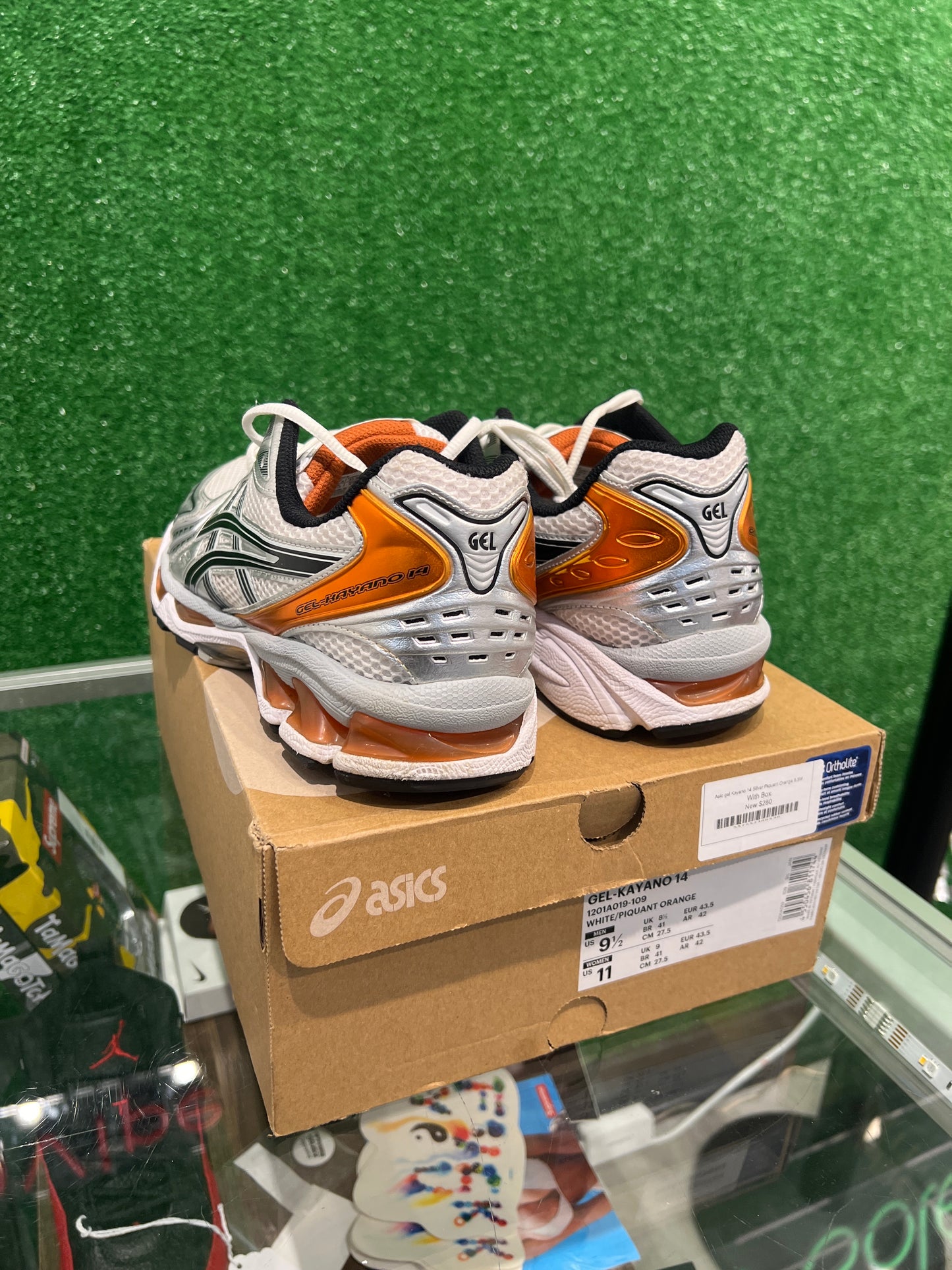 ASICS gel kayano 14 white  piquant orange (USED)