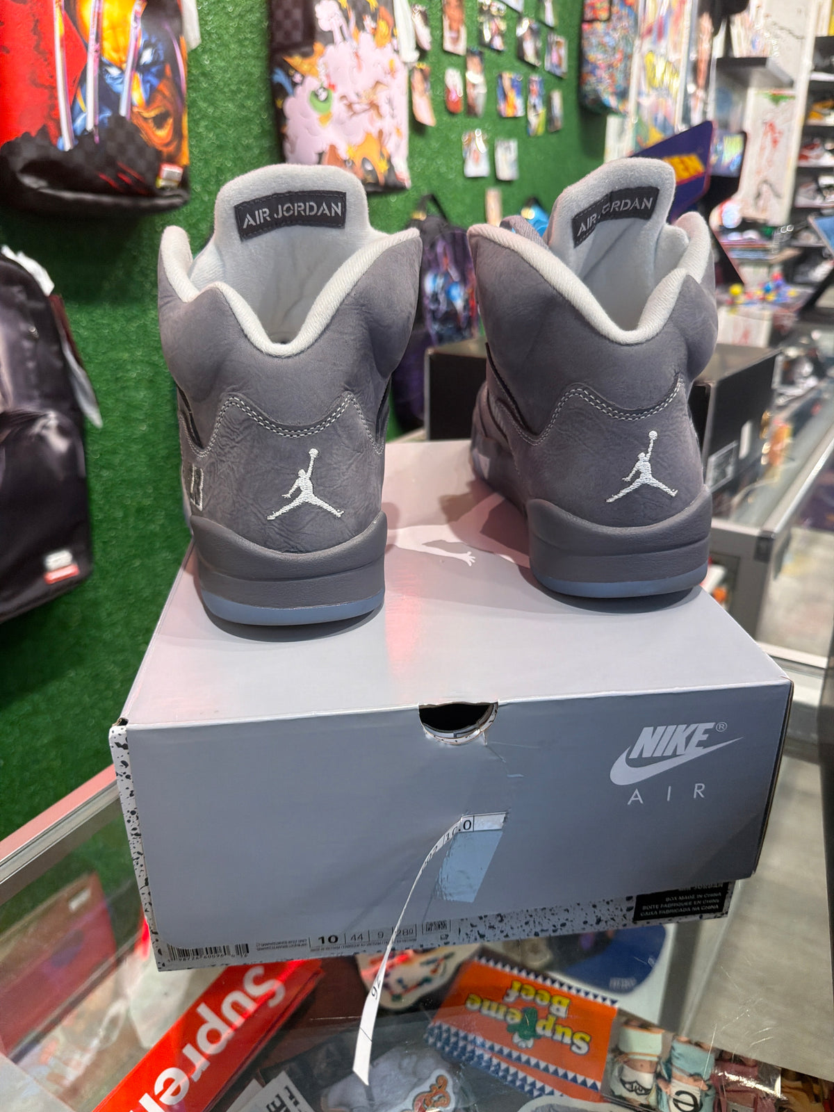Air Jordan 5 wolf grey (USED)