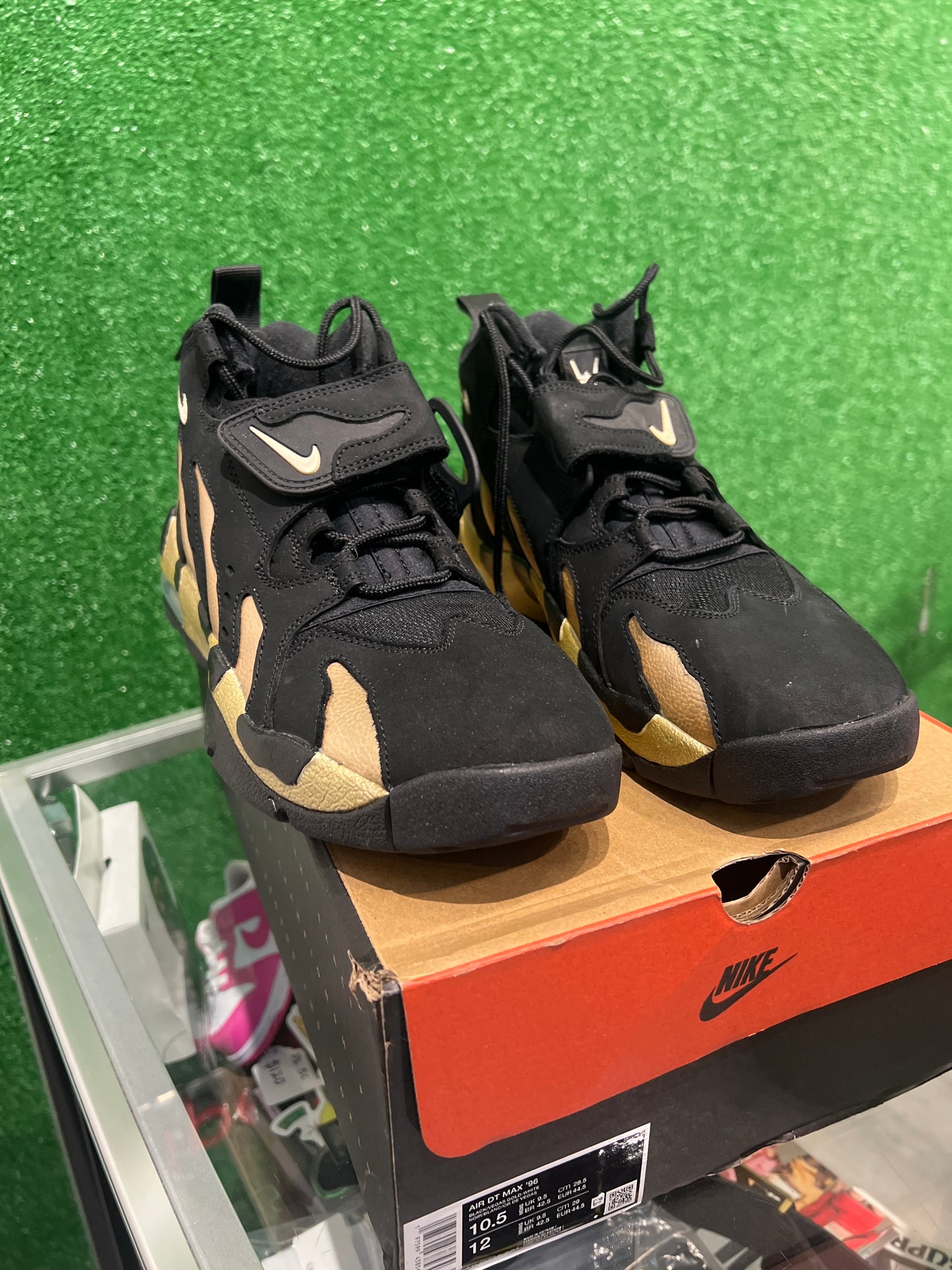 Nike air DT max “96 black Vegas gold (USED)