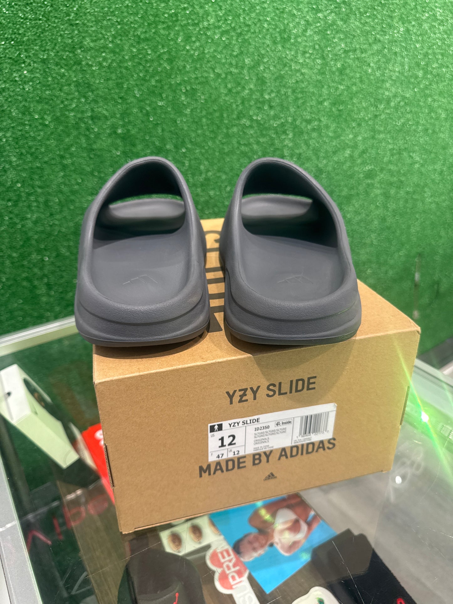 Yeezy Slide Slate Grey (USED)