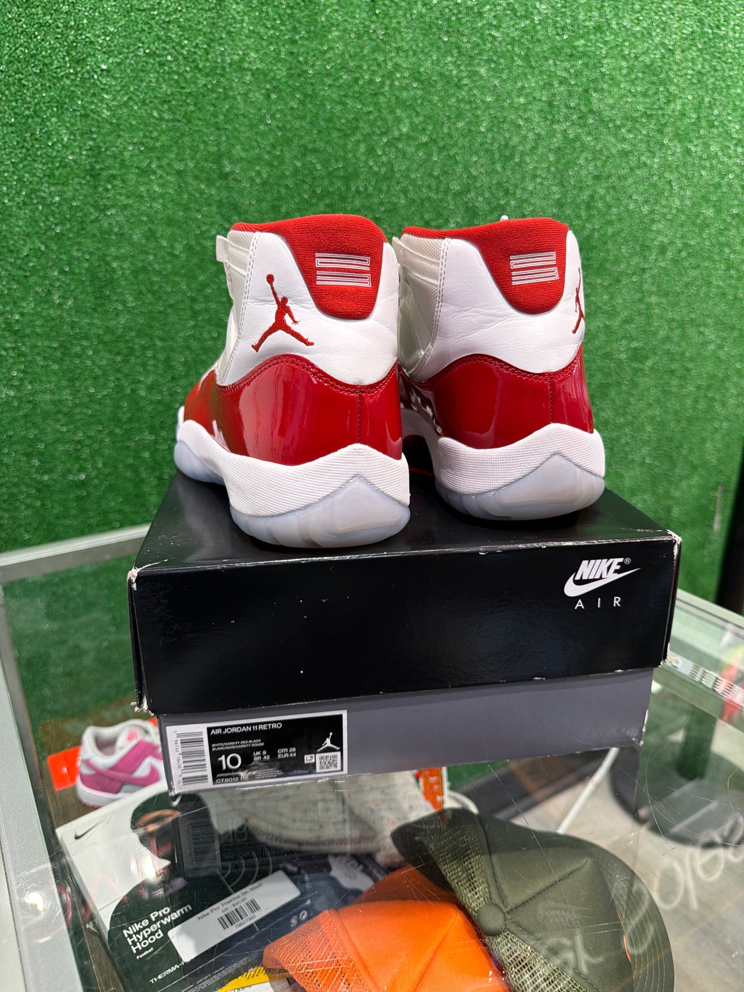 Air Jordan 11 Cherry (USED)