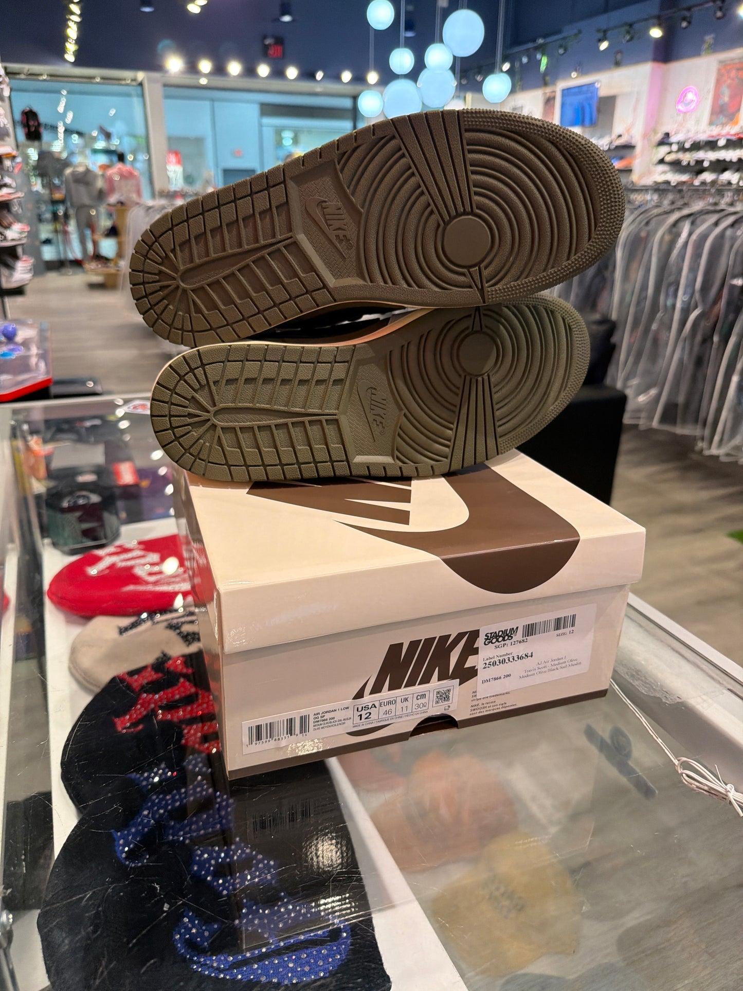 Air Jordan 1 Travis Scott Low Medium Olive (USED)