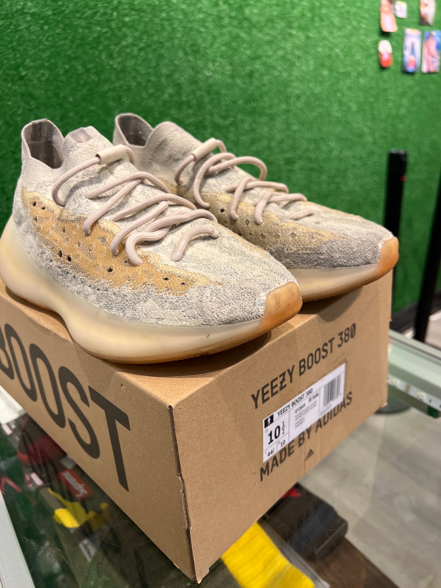 Yeezy 380 yecoraite reflective (USED)