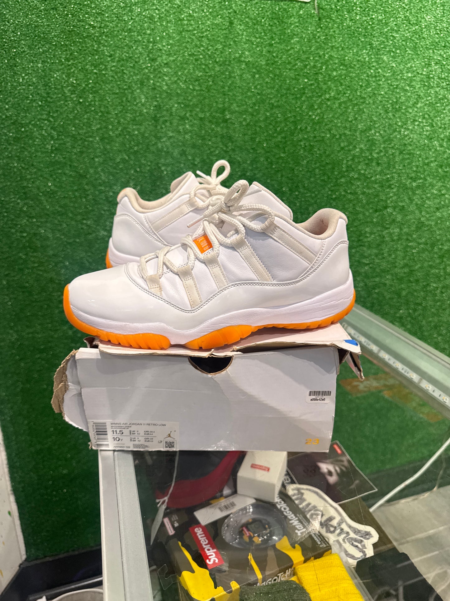 Air Jordan 11 Low Citrus (USED)