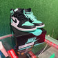 Air Jordan 1 green glow (USED)