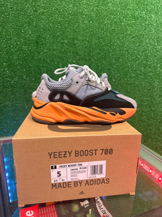 Yeezy 700 Washed Orange (USED)