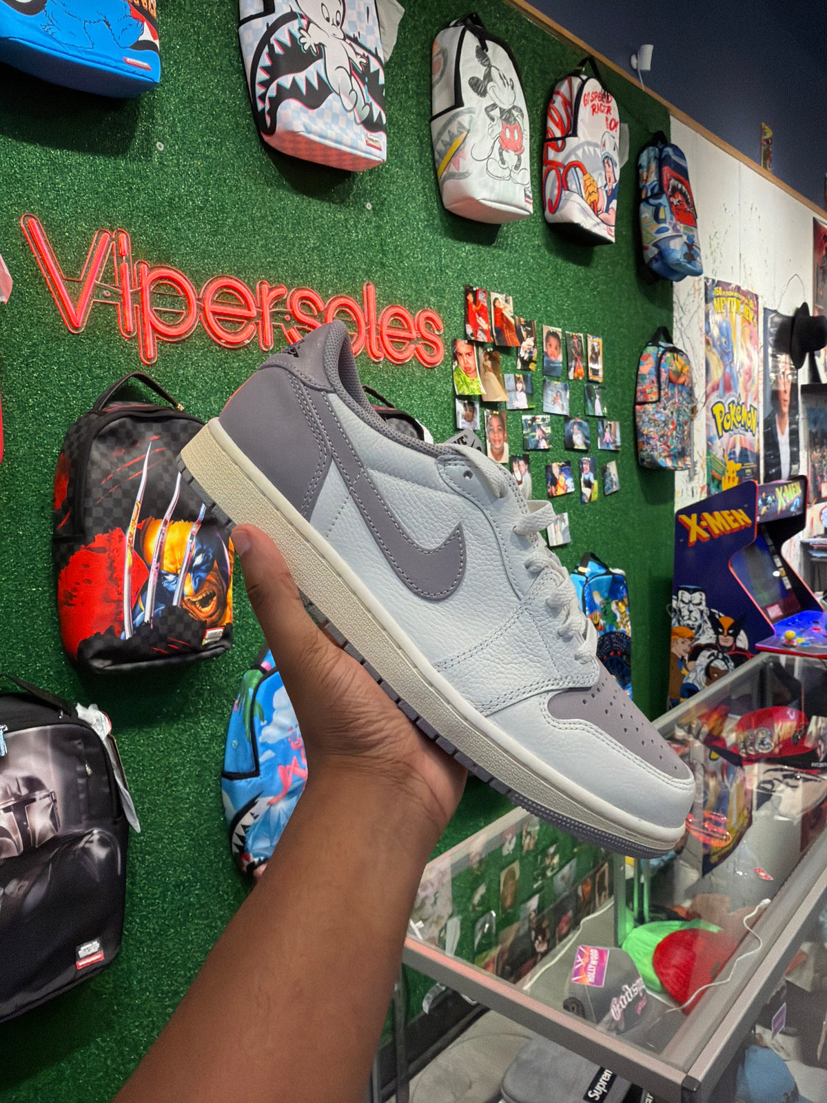 Air Jordan 1 low grey atmosphere