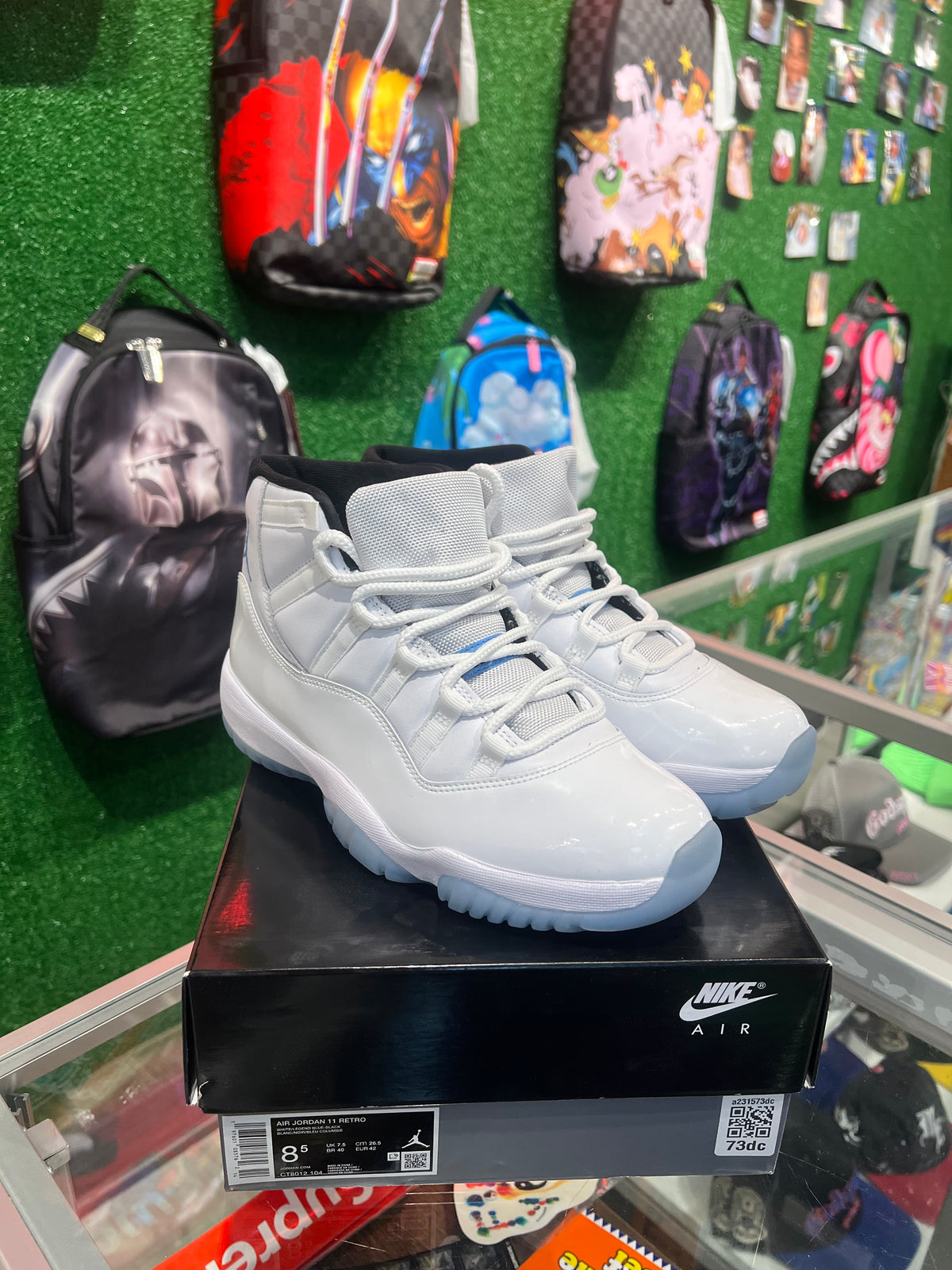 Air Jordan 11 Legend Blue (USED)