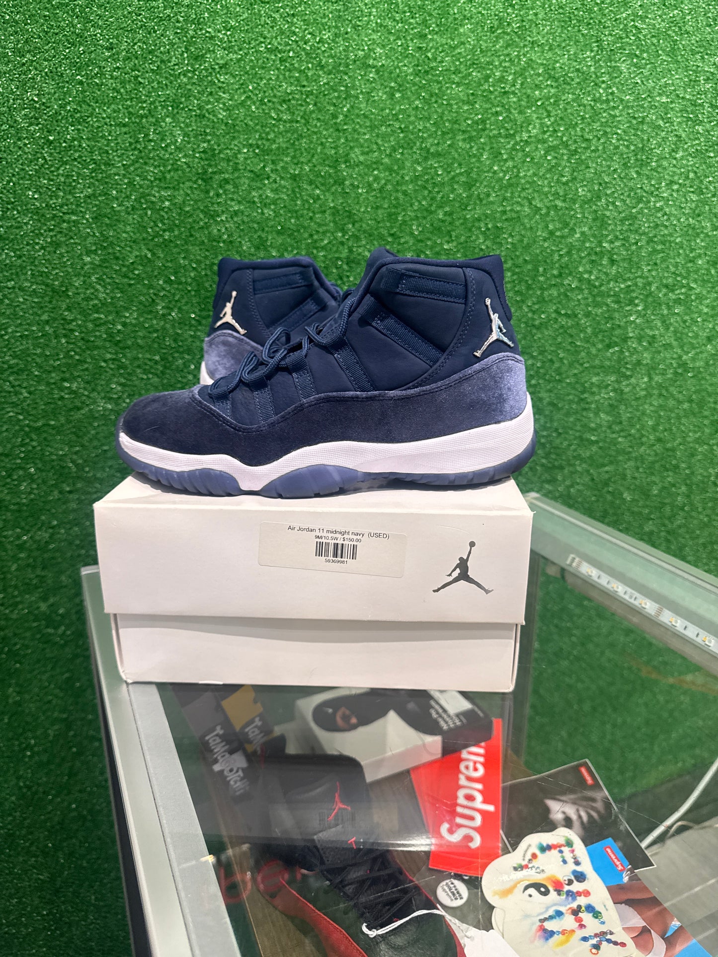 Air Jordan 11 midnight navy (USED)