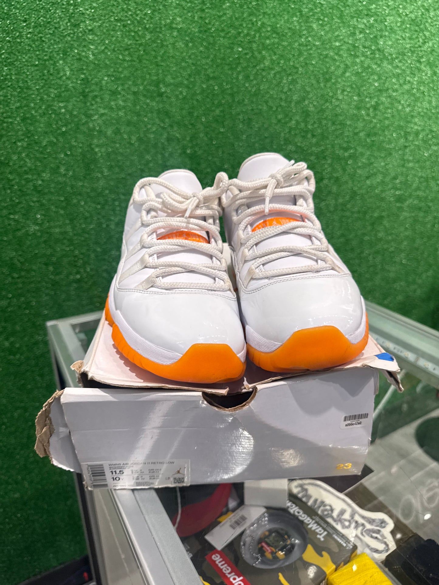 Air Jordan 11 Low Citrus (USED)