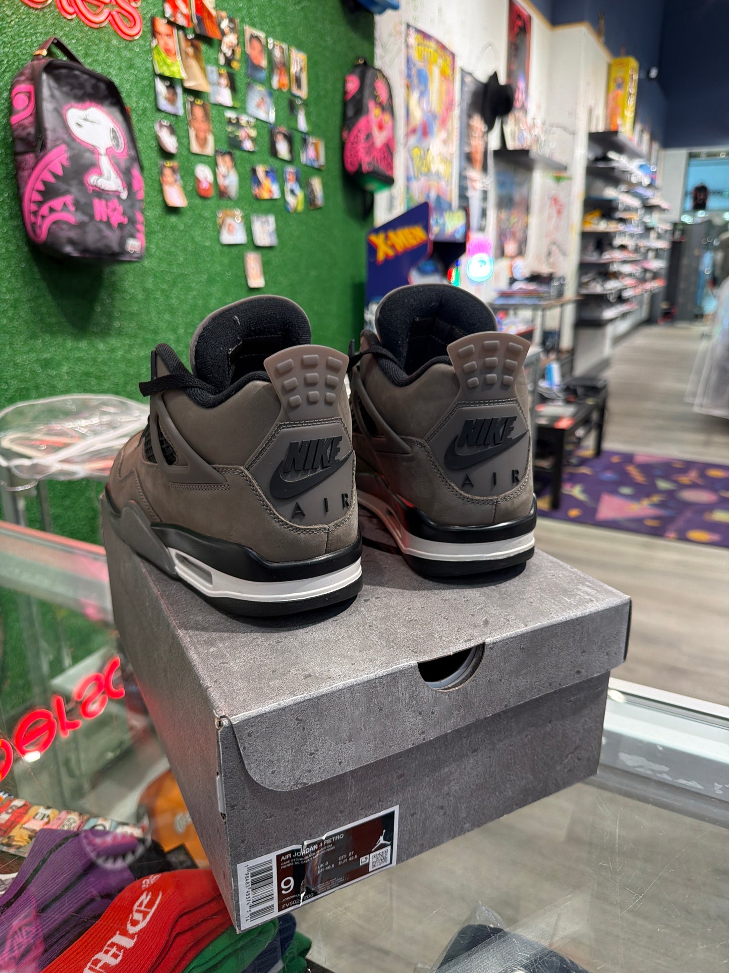 Air Jordan 4 cave  stone (USED)