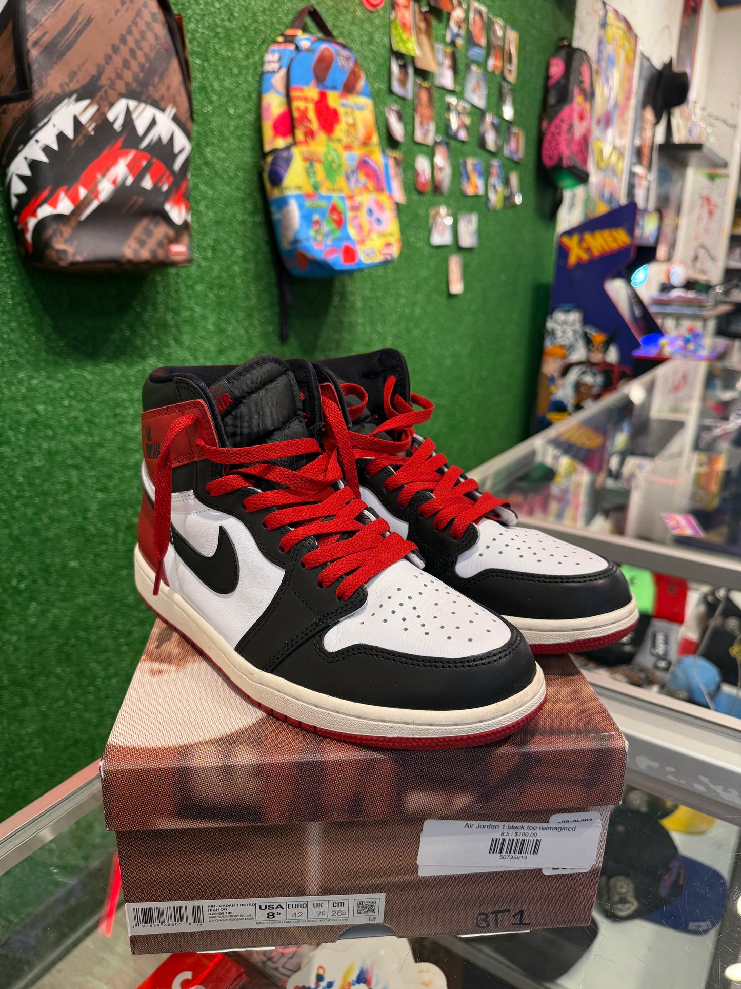 Air Jordan 1 black toe reimagined (USED)