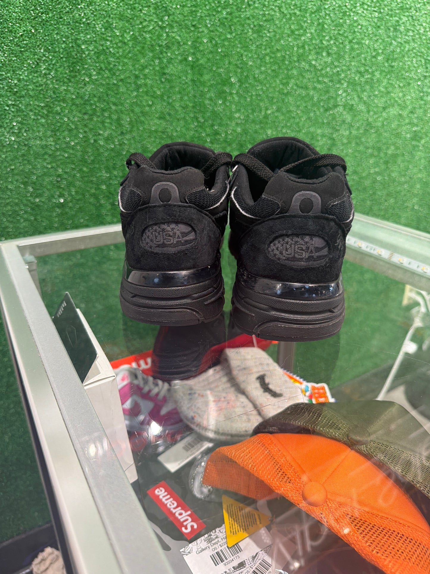 New balance triple black 993 (USED)