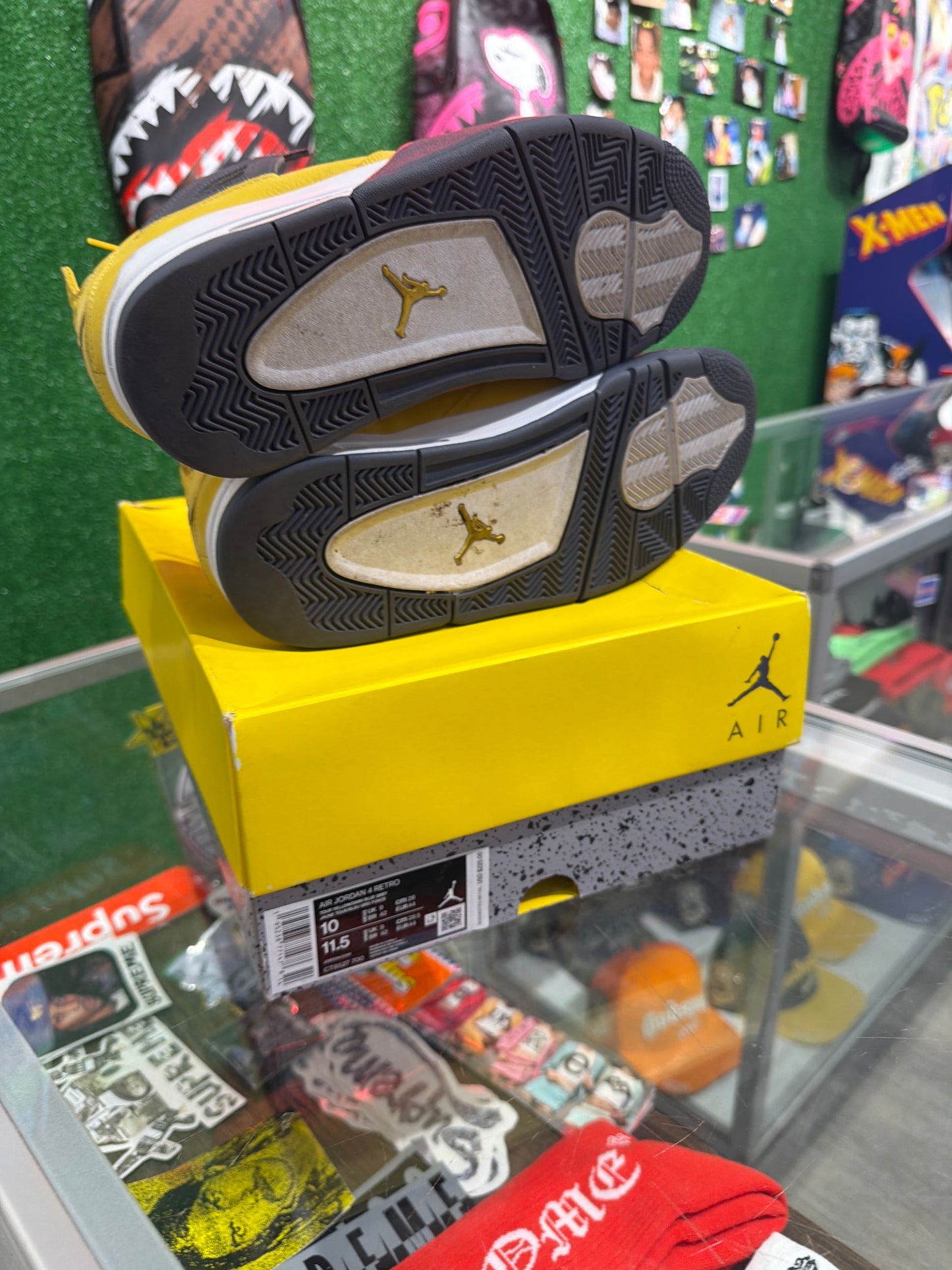 Air Jordan 4 Lightning (USED)