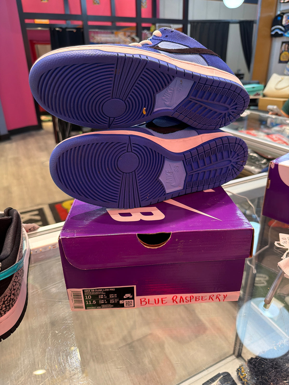 Nike sb dunk low blue raspberry (USED)