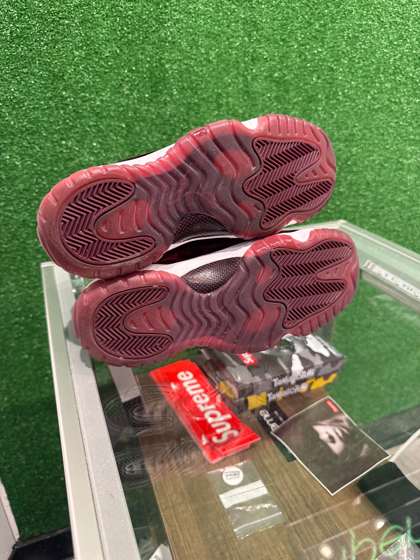 Air Jordan 11 night maroon (GS) (USED)