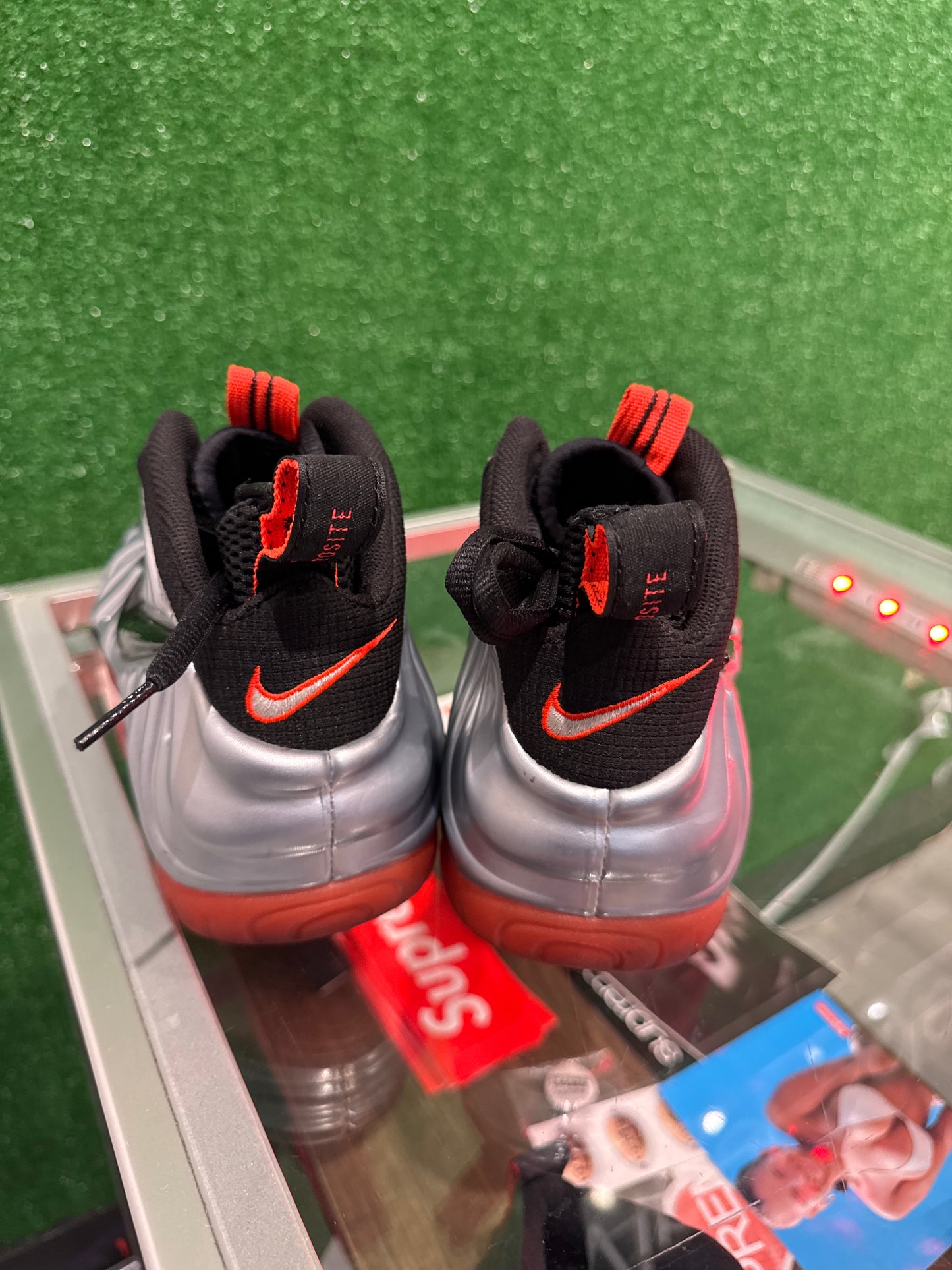 Nike Foamposite Crimson (USED)