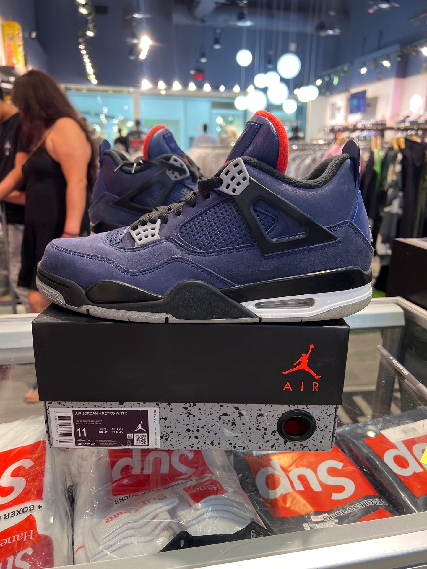 Air Jordan 4 winterized (USED)