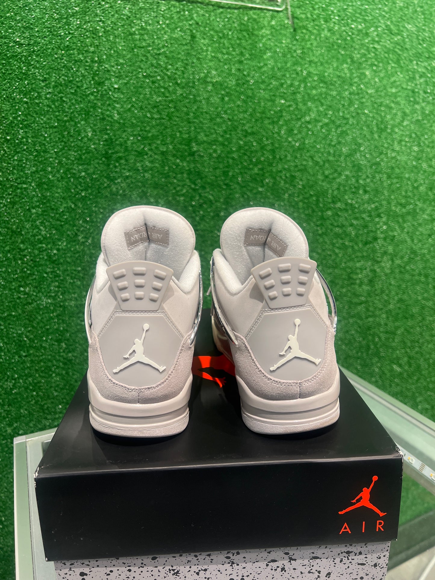Air Jordan 4 Frozen Moments (USED)