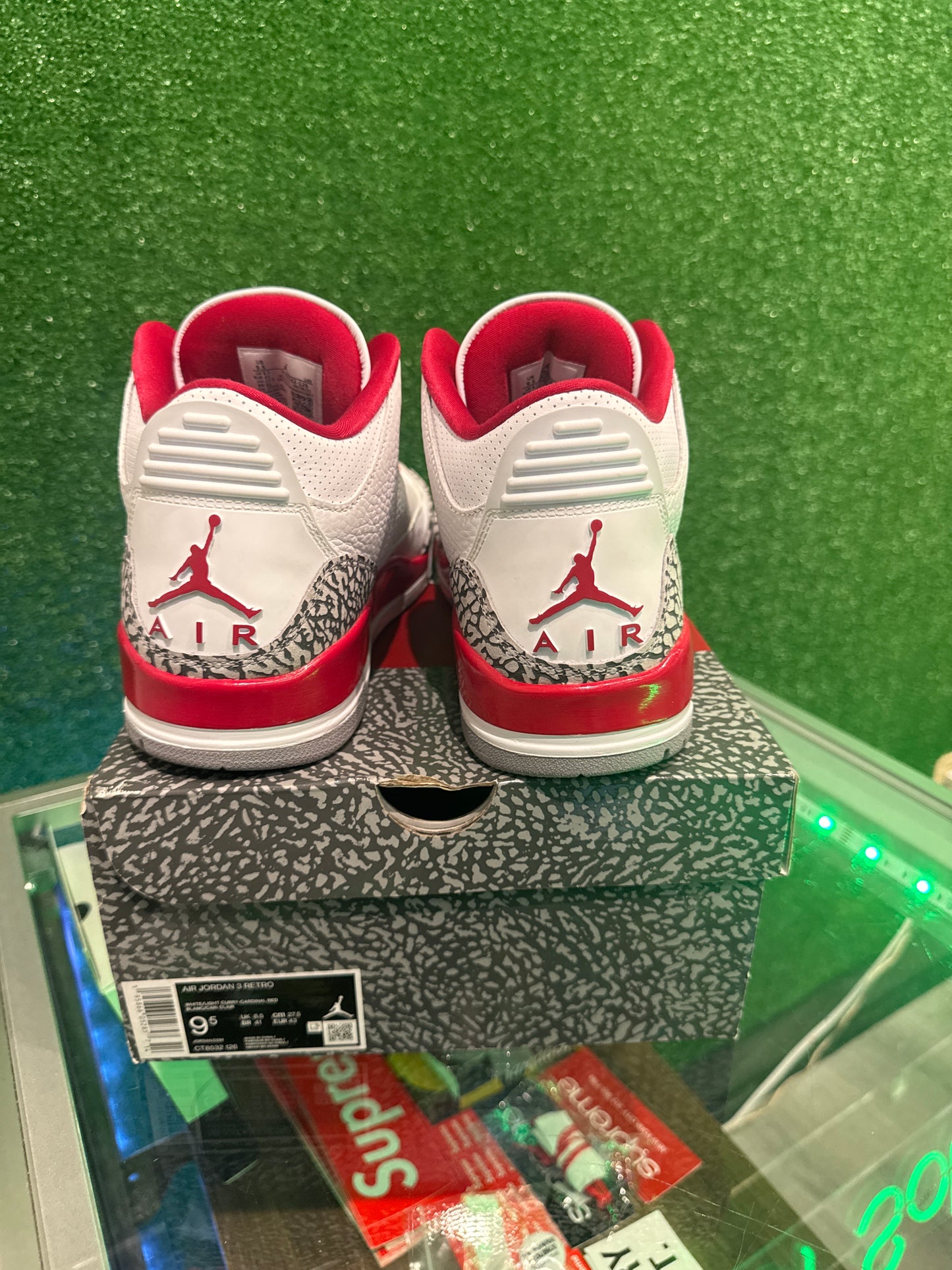 Air Jordan 3 Cardinal (USED)