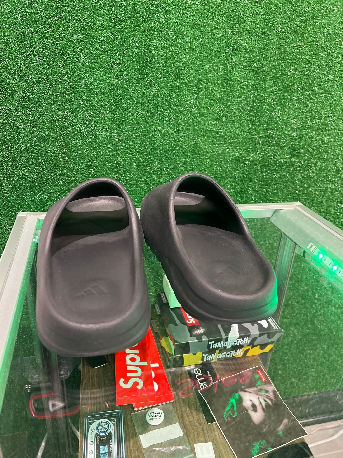 Yeezy Slide onyx (USED)