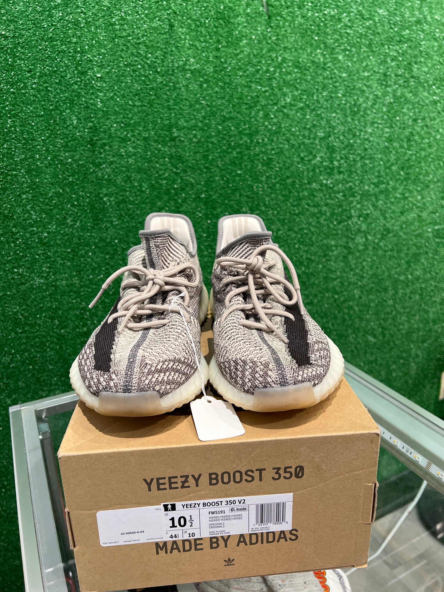 Yeezy Boost 350 Zyon (USED)