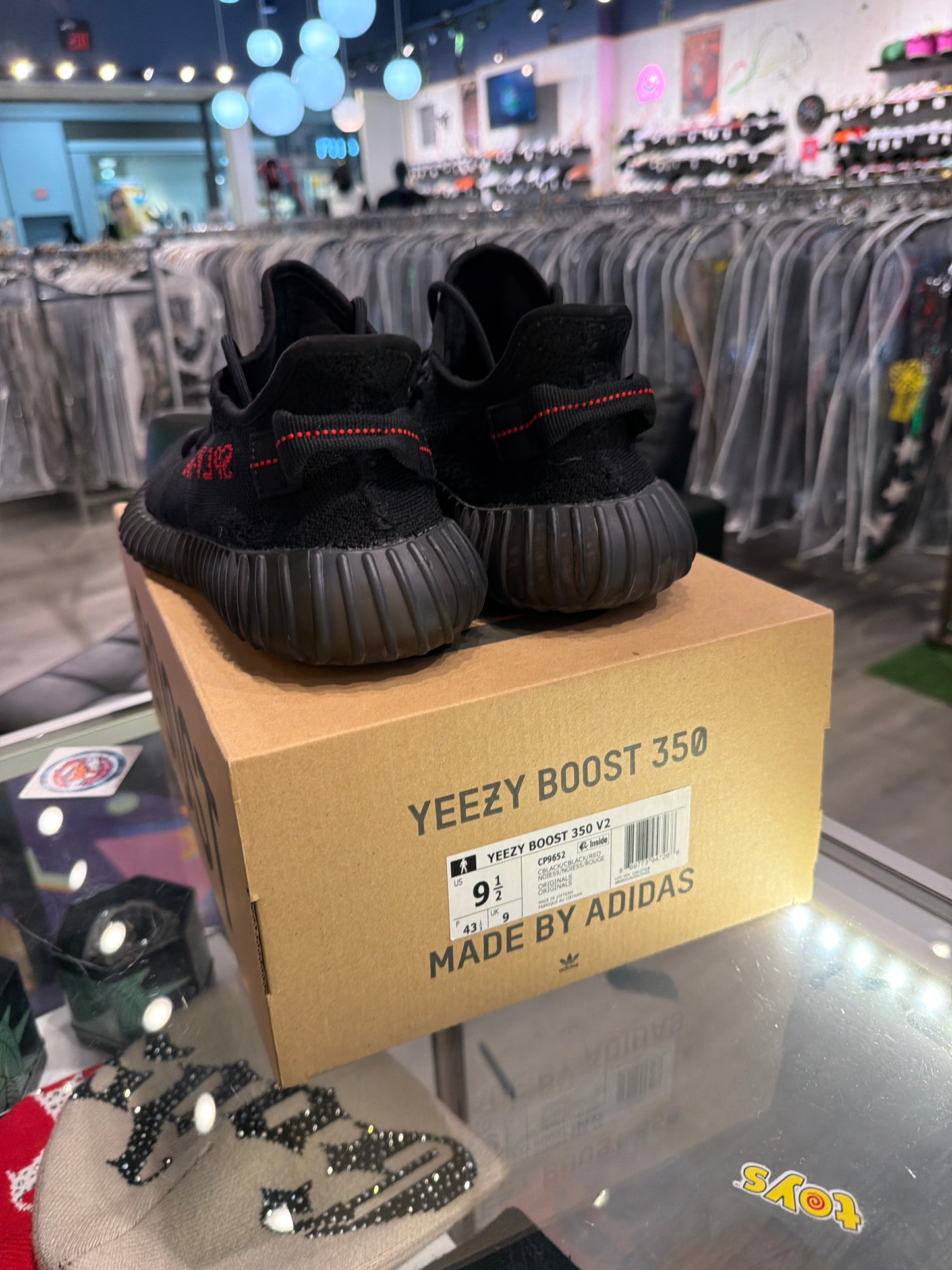 Yeezy Boost 350 Bred (USED)