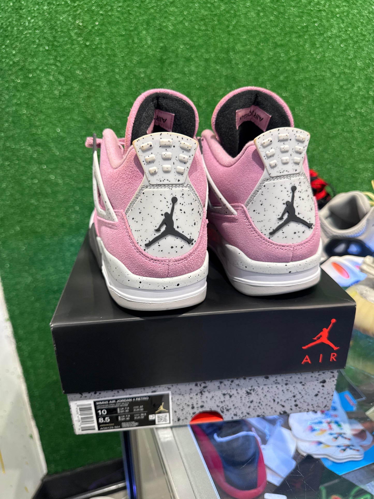 Air Jordan 4 orchid  pink (USED)