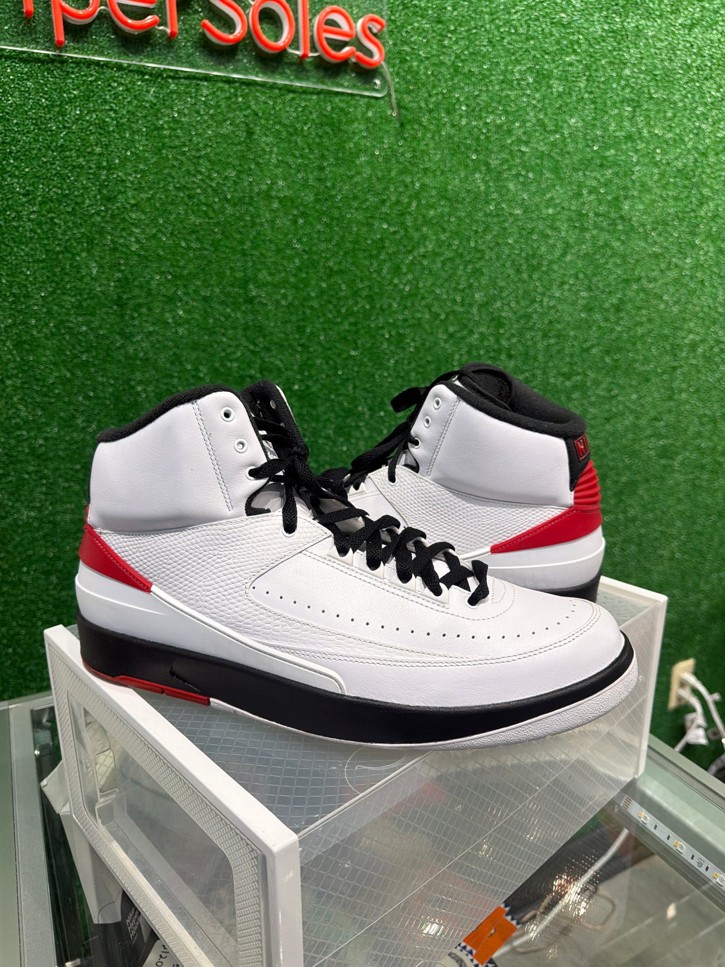 Air Jordan 2 Chicago (USED)