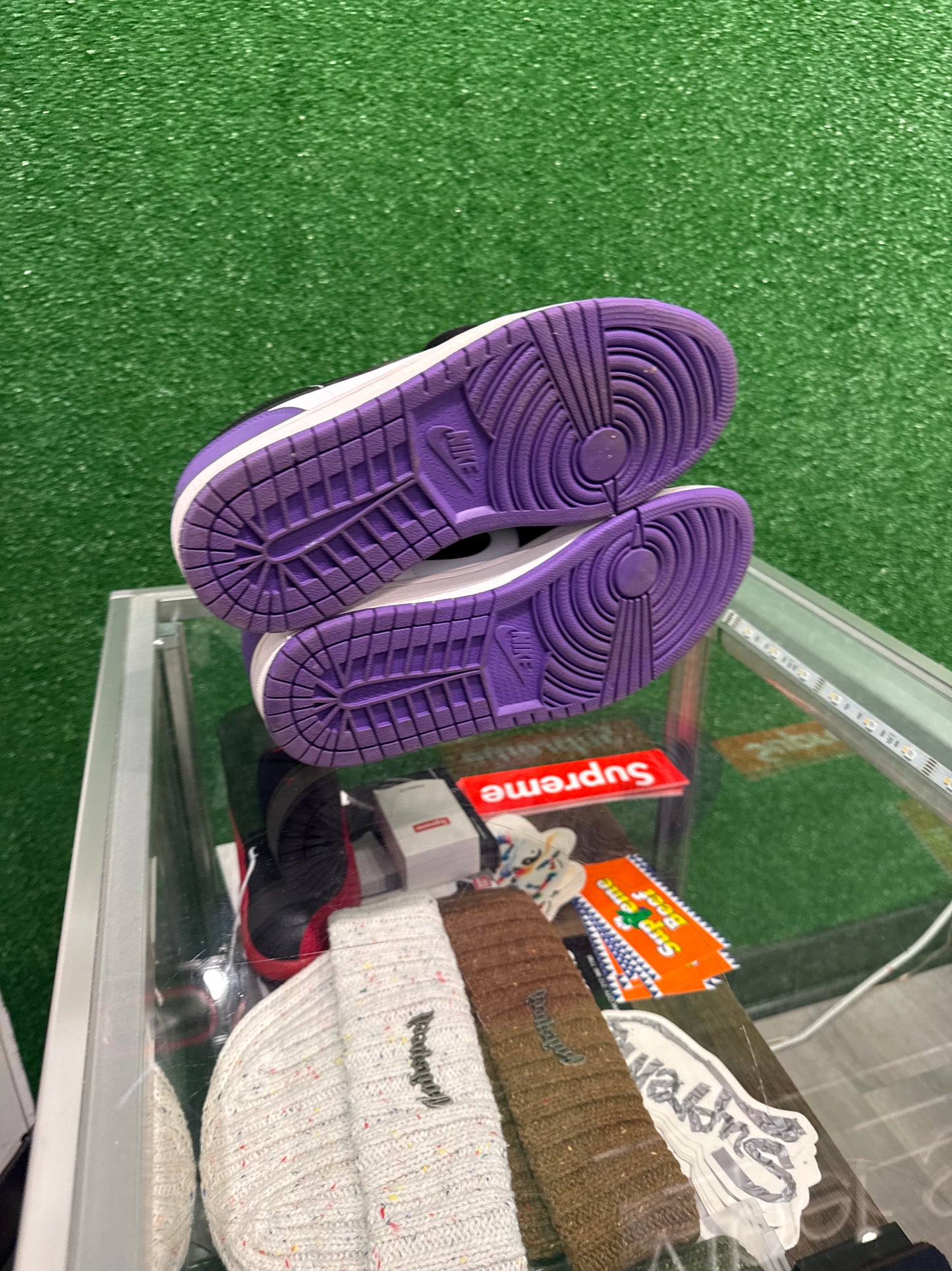 Air Jordan 1 low court purple (Used)