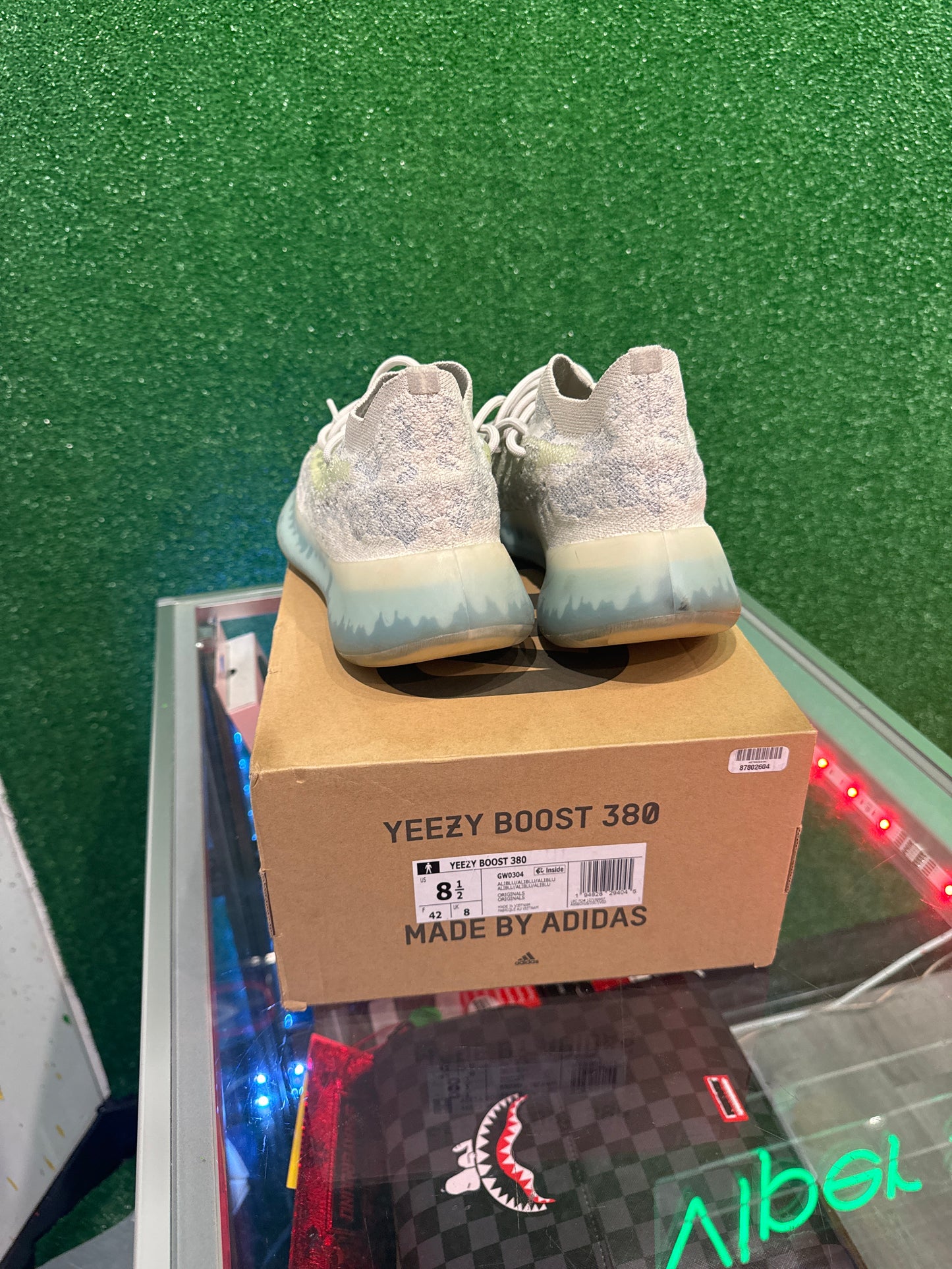 Yeezy 380 alien blue  (USED)