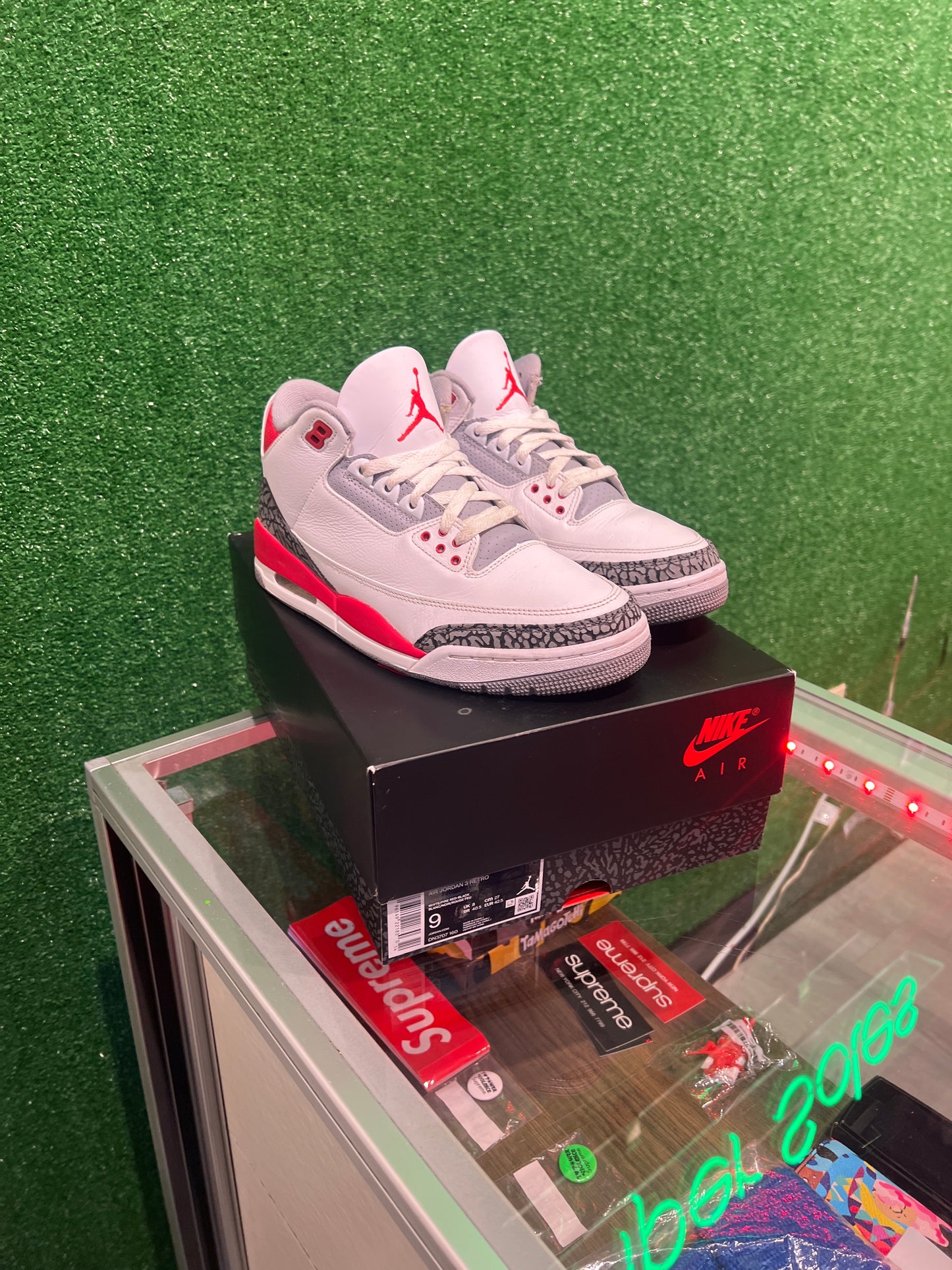 Air Jordan 3 Fire Red (USED)