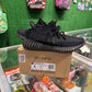 Yeezy 350 Onyx (USED)