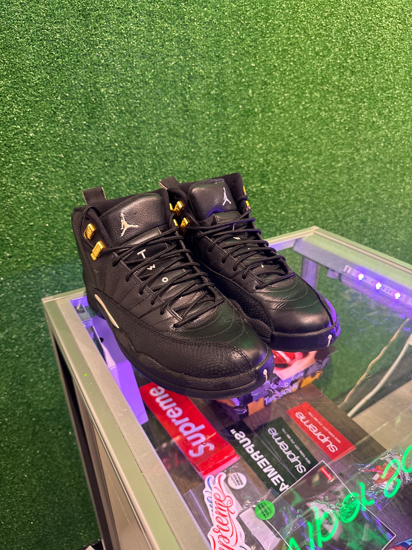 Jordan 12 Black master (USED)