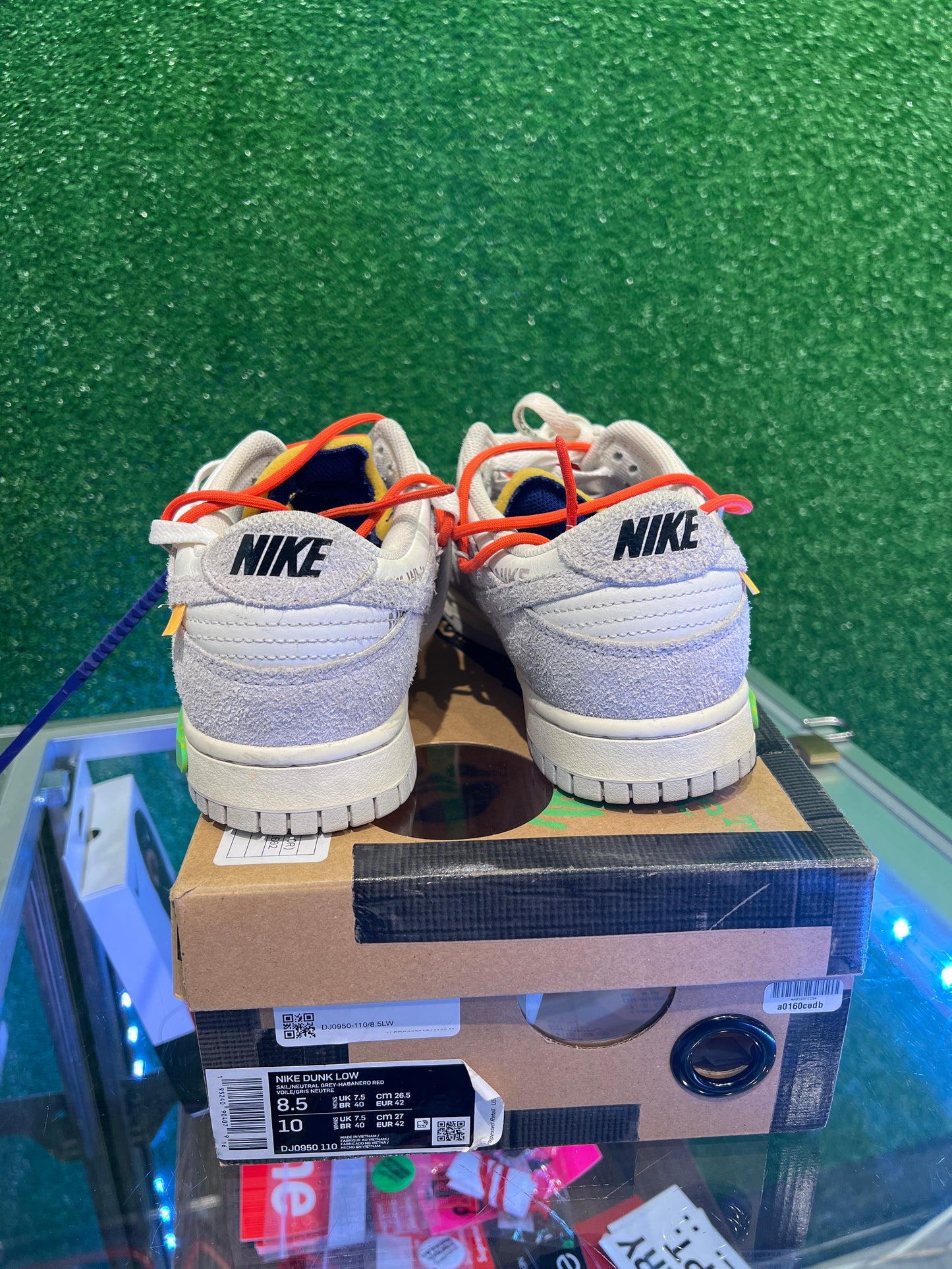 Nike dunk low off white lot 13
