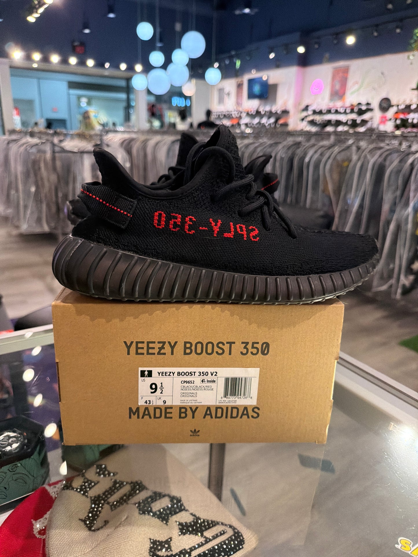 Yeezy Boost 350 Bred (USED)